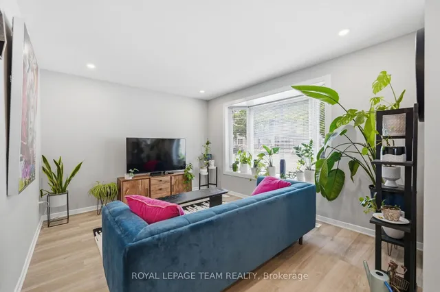 289 Montfort St, Ottawa 5