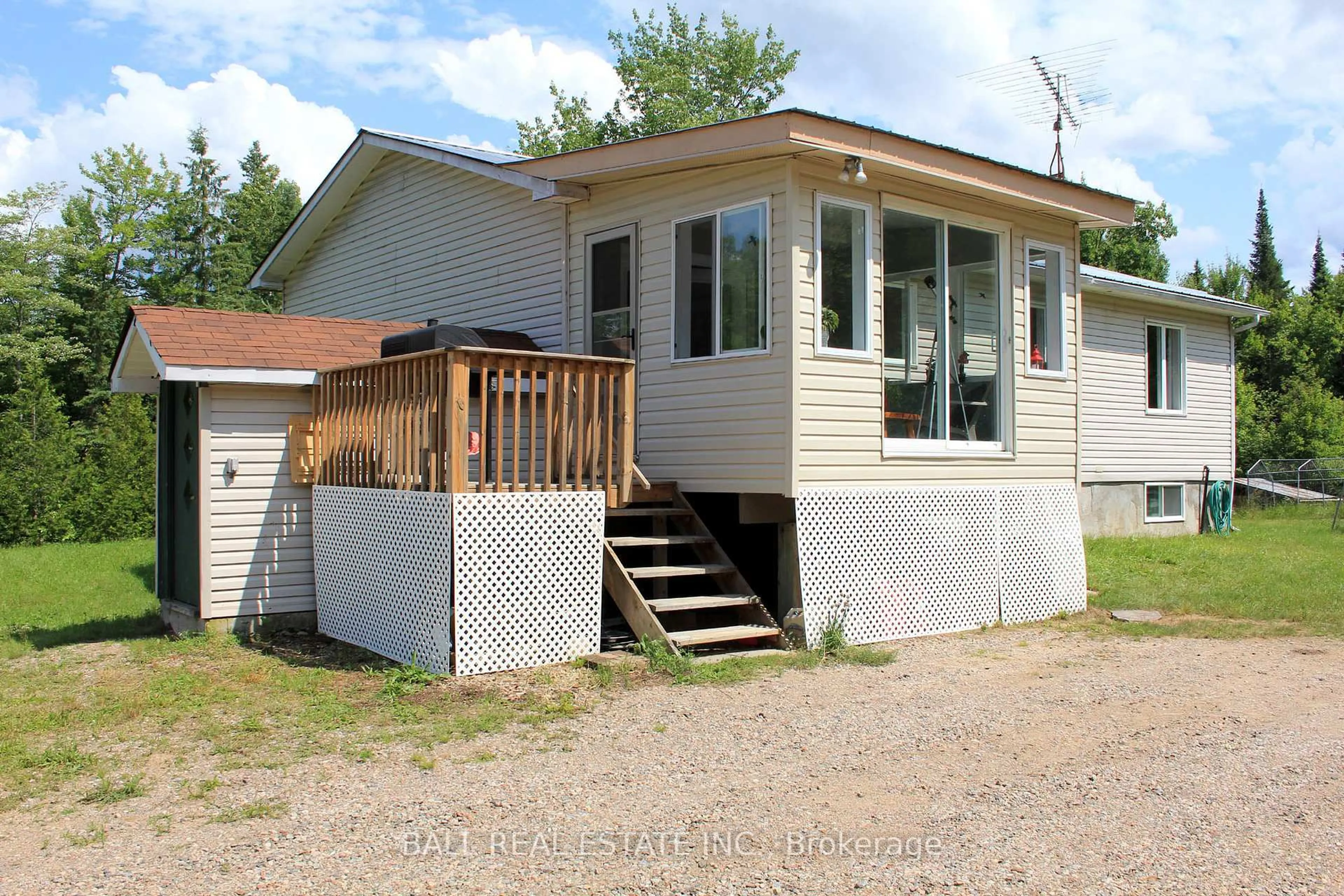 Home with vinyl exterior material, street for 7113 Highway 127, South Algonquin Ontario K0J 2M0
