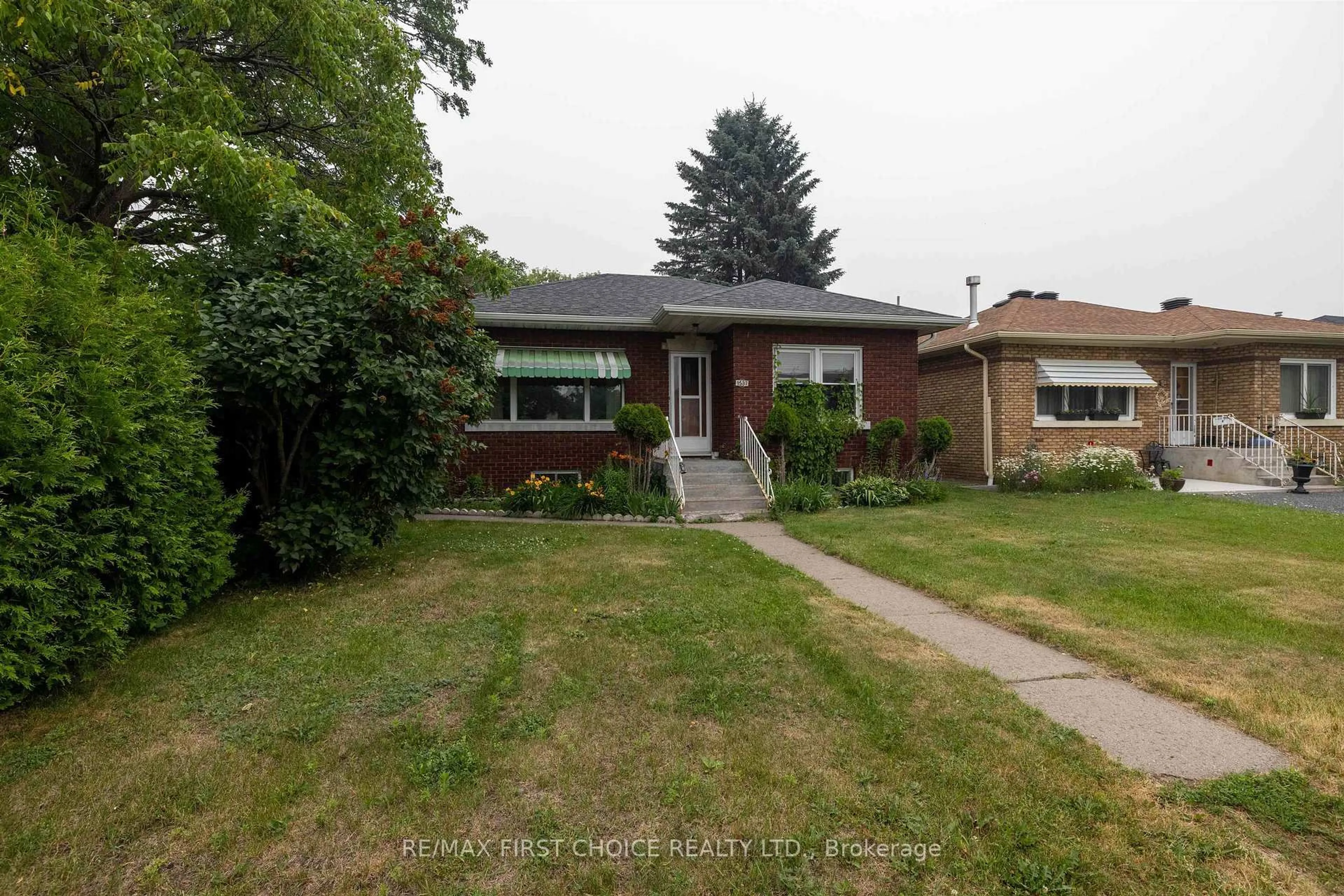 Home with brick exterior material, street for 1537 Sills St, Thunder Bay Ontario P7E 5S4