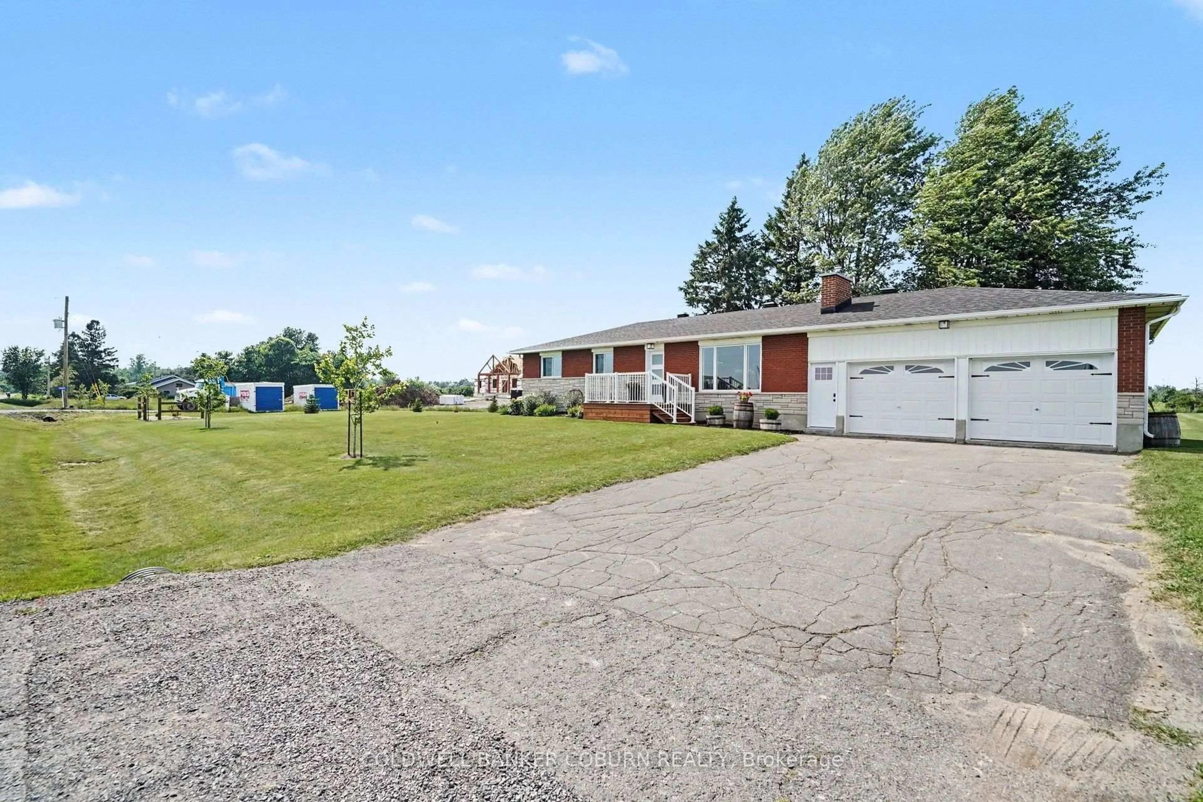 A pic from outside/outdoor area/front of a property/back of a property/a pic from drone, unknown for 11895 Cloverdale Rd, North Dundas Ontario K0C 2K0