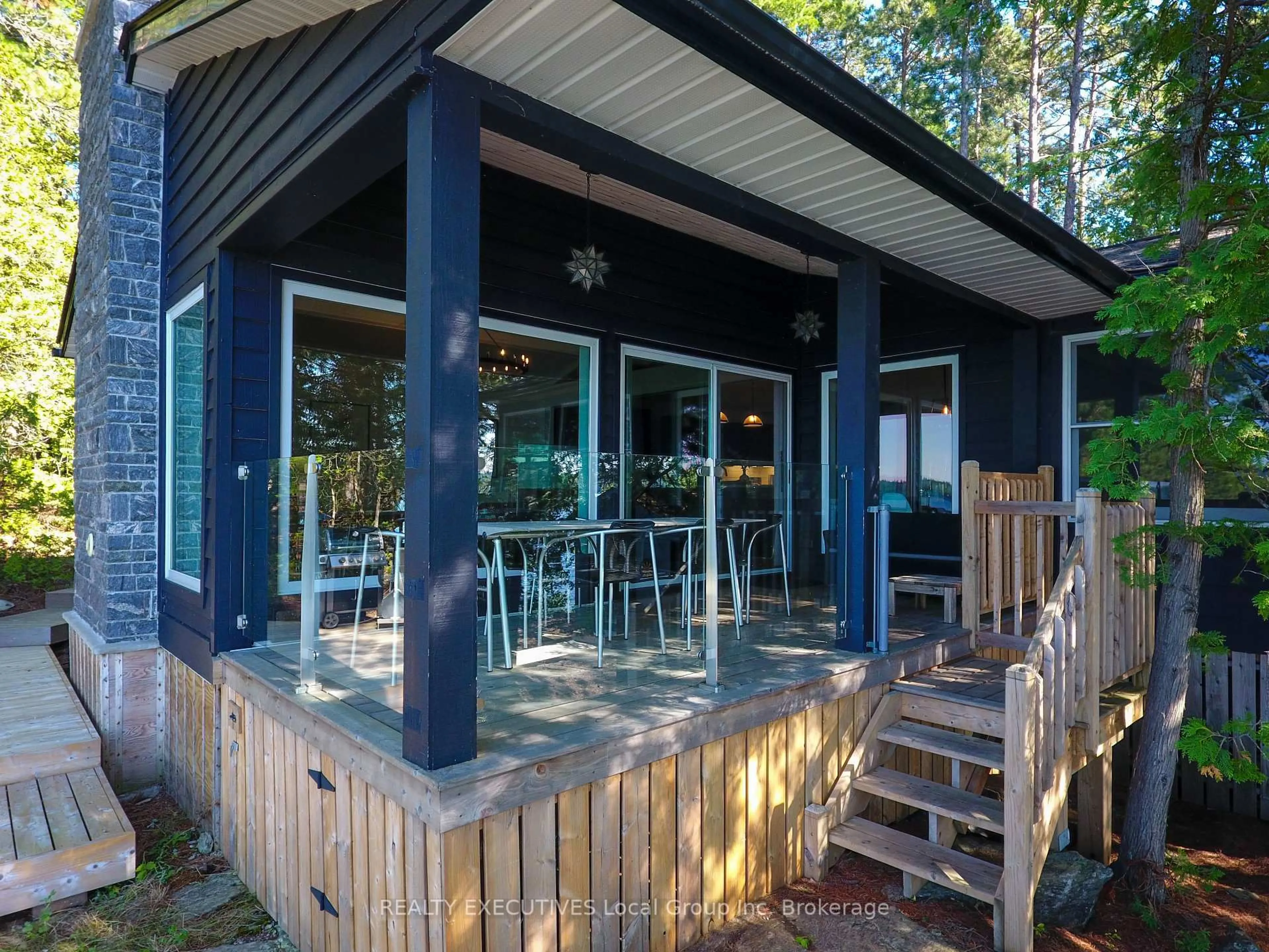 Patio, unknown for 20 Lake Temagami Part 1119 Island, Temagami Ontario P0H 2H0