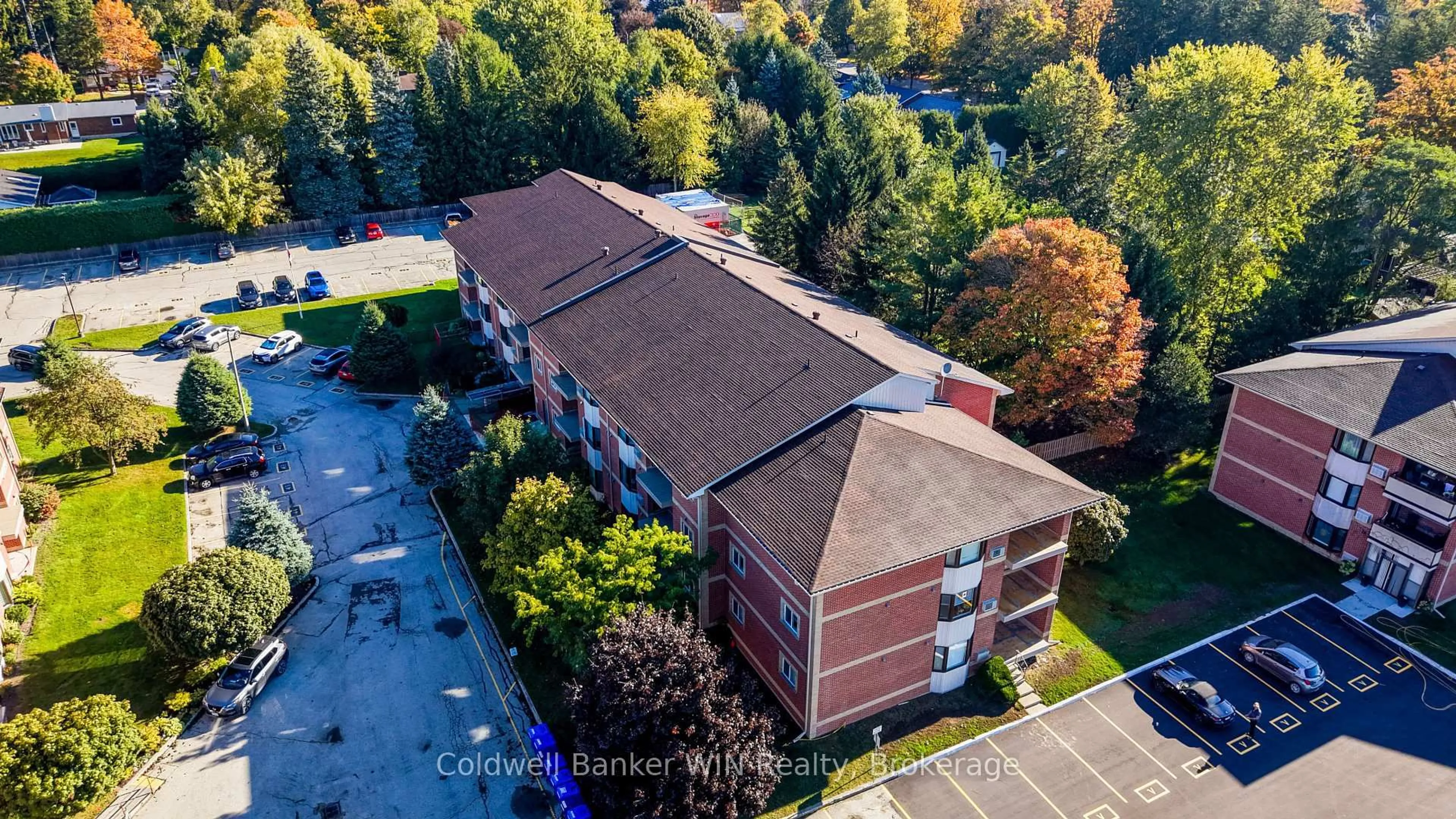A pic from outside/outdoor area/front of a property/back of a property/a pic from drone, building for 440 Durham St #306, Wellington North Ontario N0G 2L1