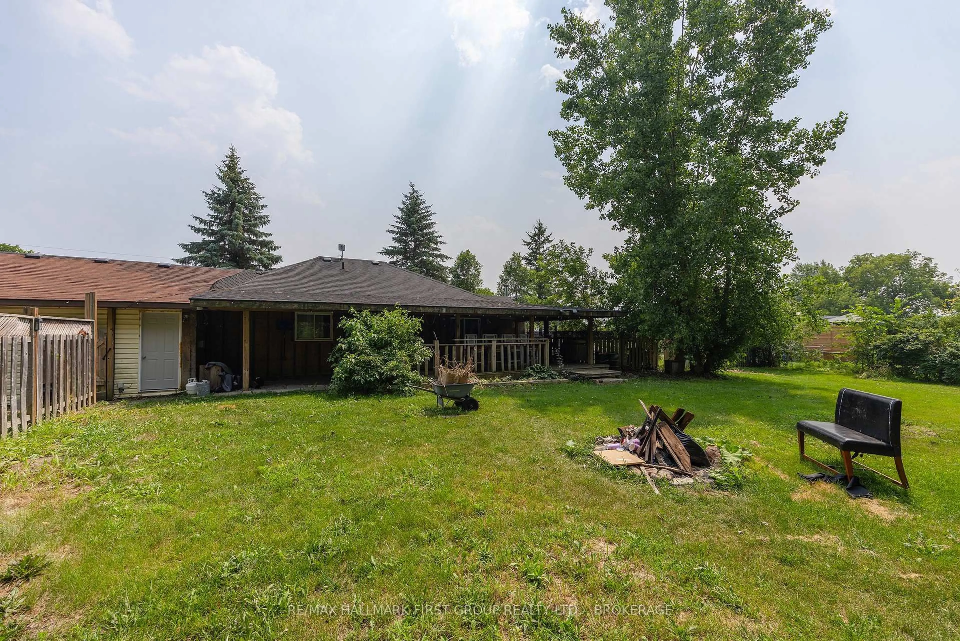 A pic from outside/outdoor area/front of a property/back of a property/a pic from drone, mountain view for 469 Absalom Rd, Bath Ontario K0H 1G0