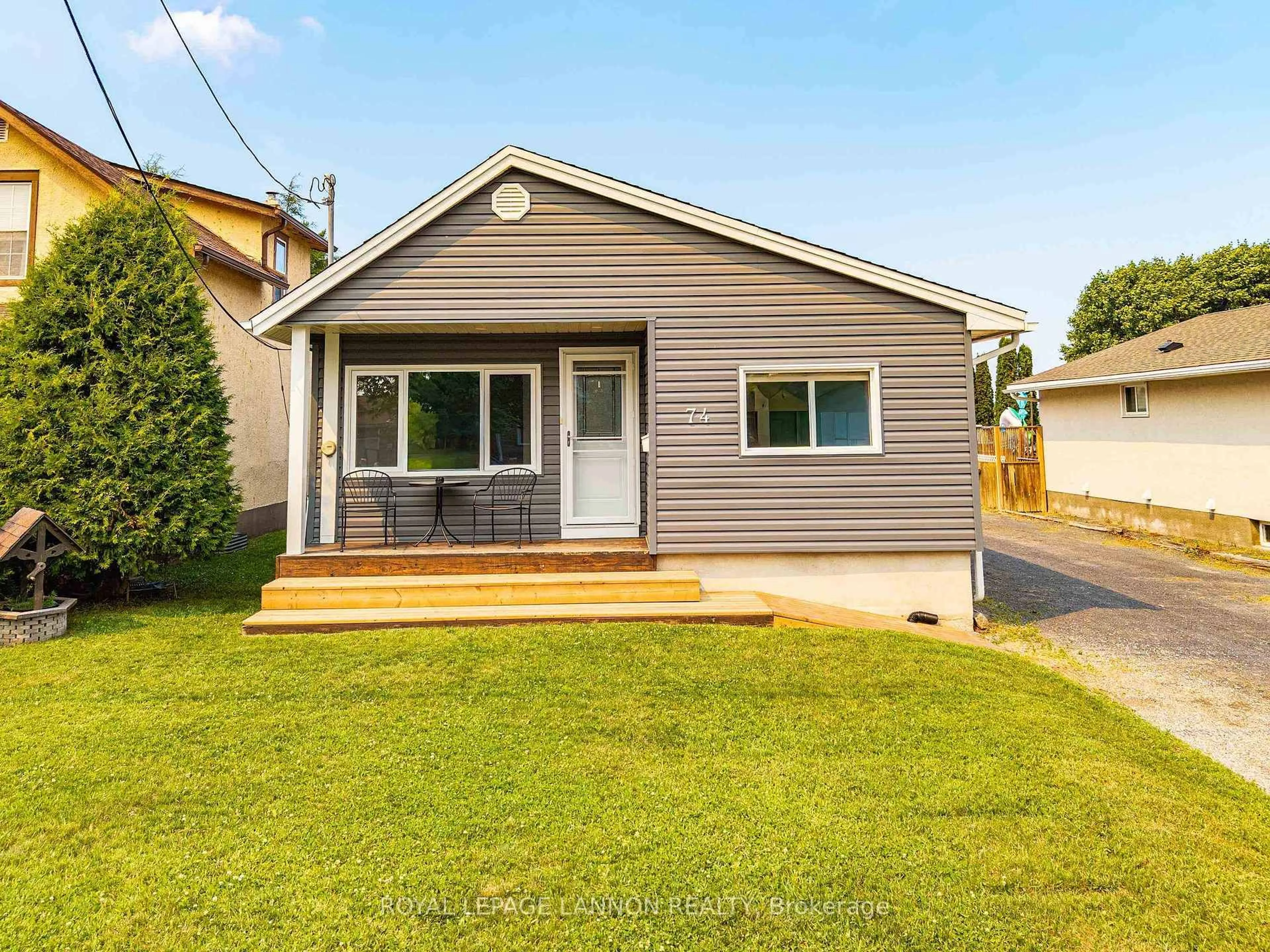 Home with vinyl exterior material, street for 74 MELVIN Ave, Thunder Bay Ontario P7A 7C4