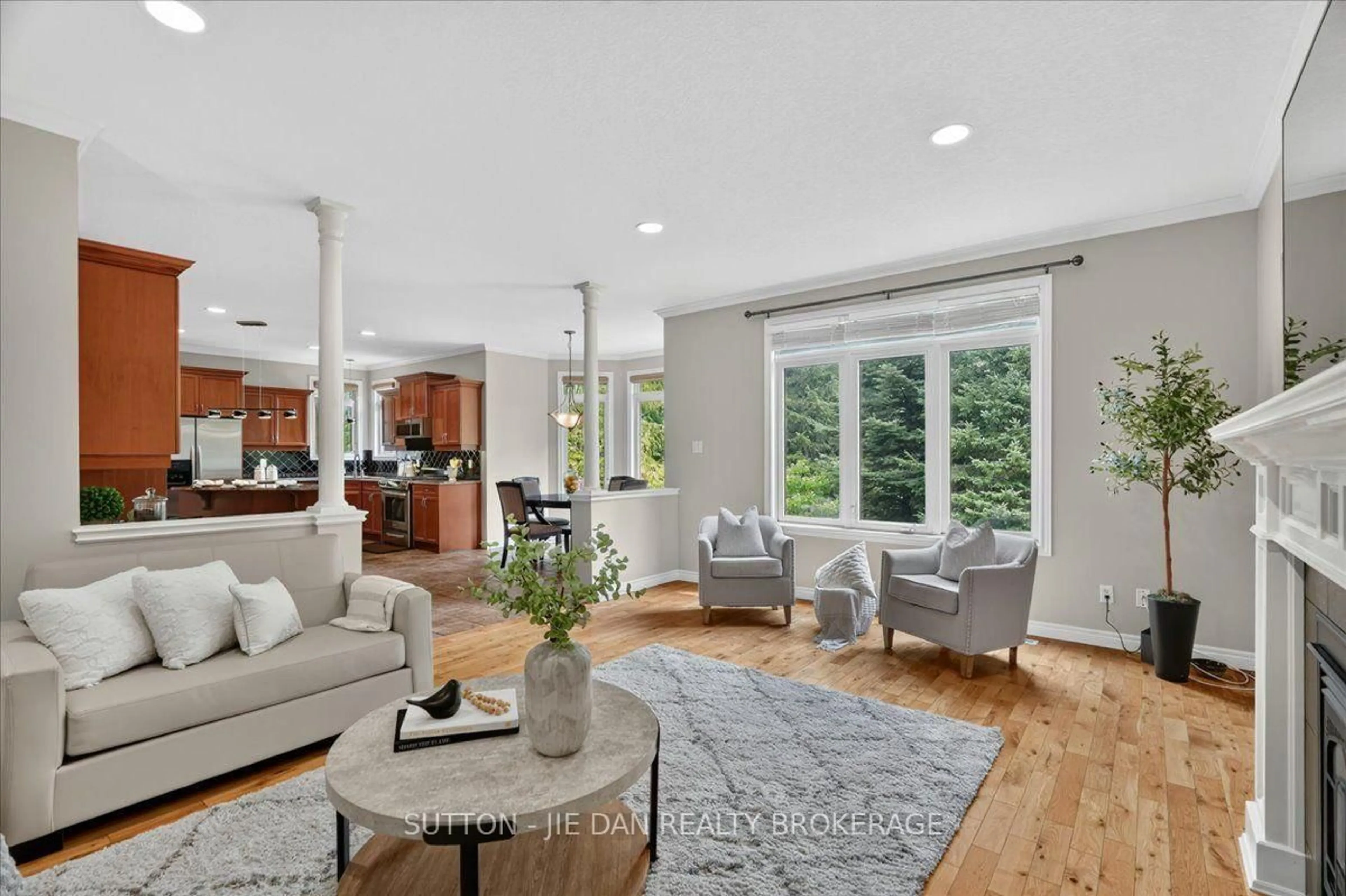 Living room with furniture, unknown for 20 EARLSCOURT Terr, Middlesex Centre Ontario N0L 1R0