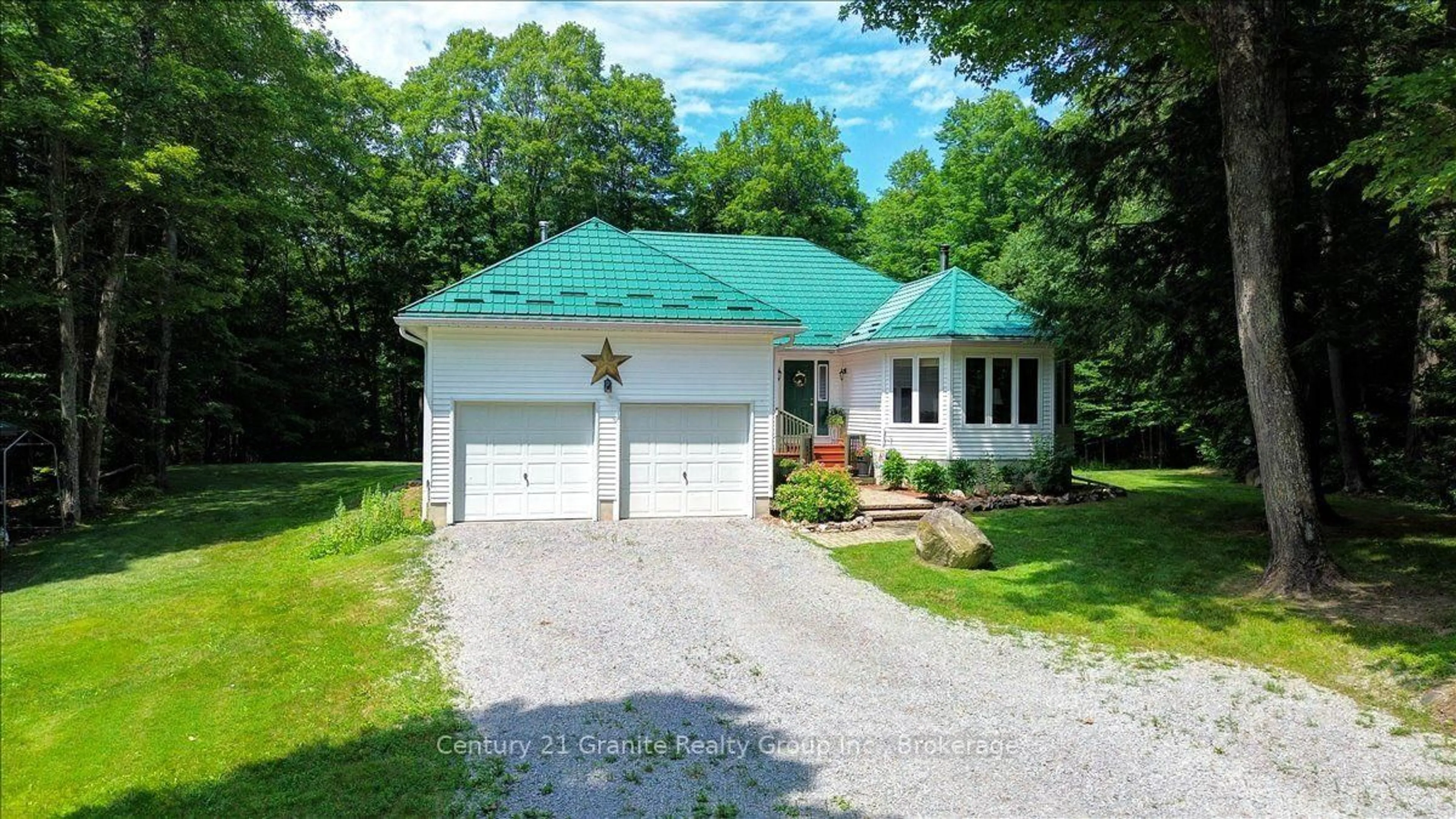 A pic from outside/outdoor area/front of a property/back of a property/a pic from drone, unknown for 1132 Irish Line Rd, Dysart et al Ontario K0M 1S0