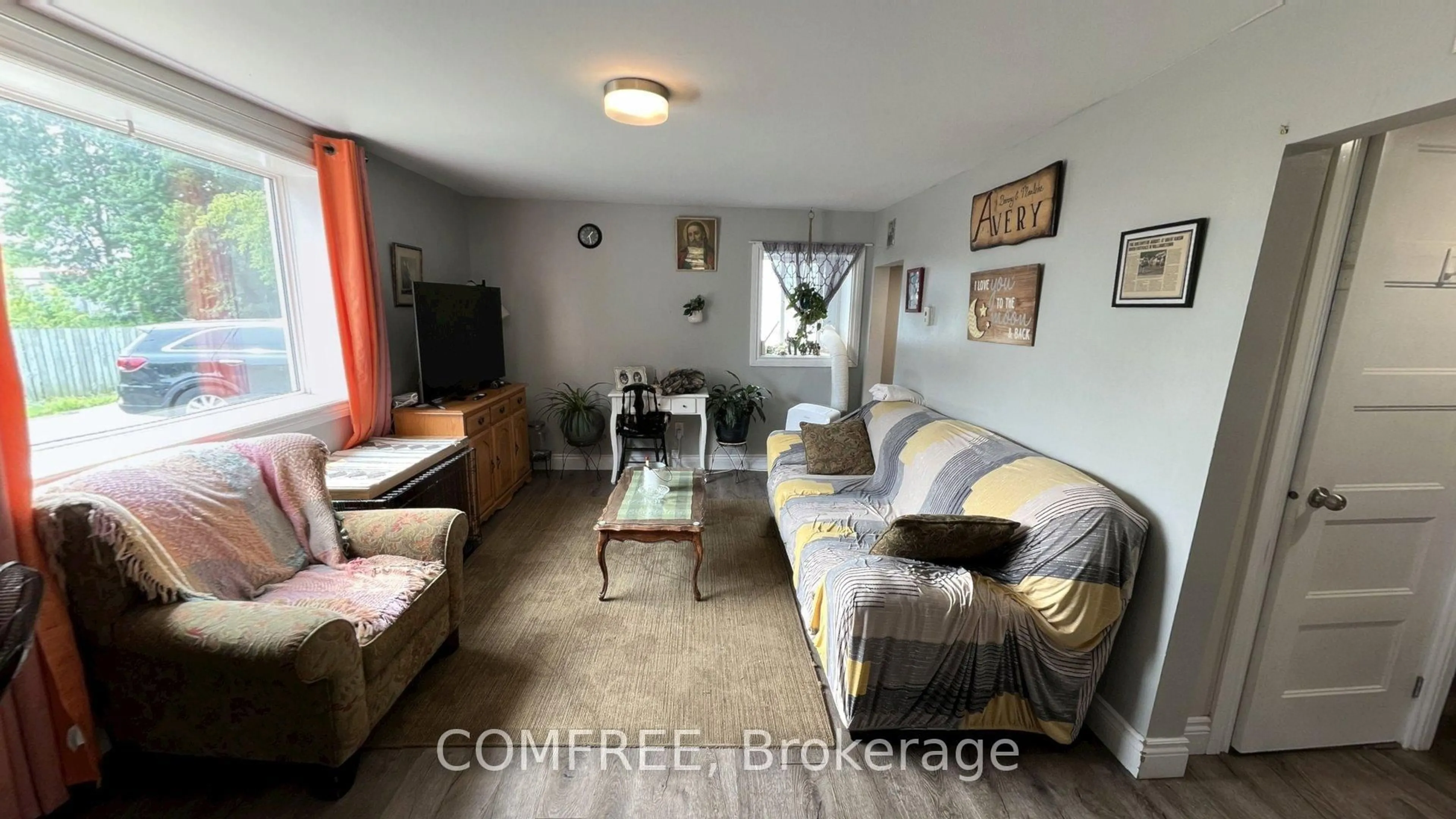A pic of a room for 21 Monroe Ave, Cornwall Ontario K6H 2N1