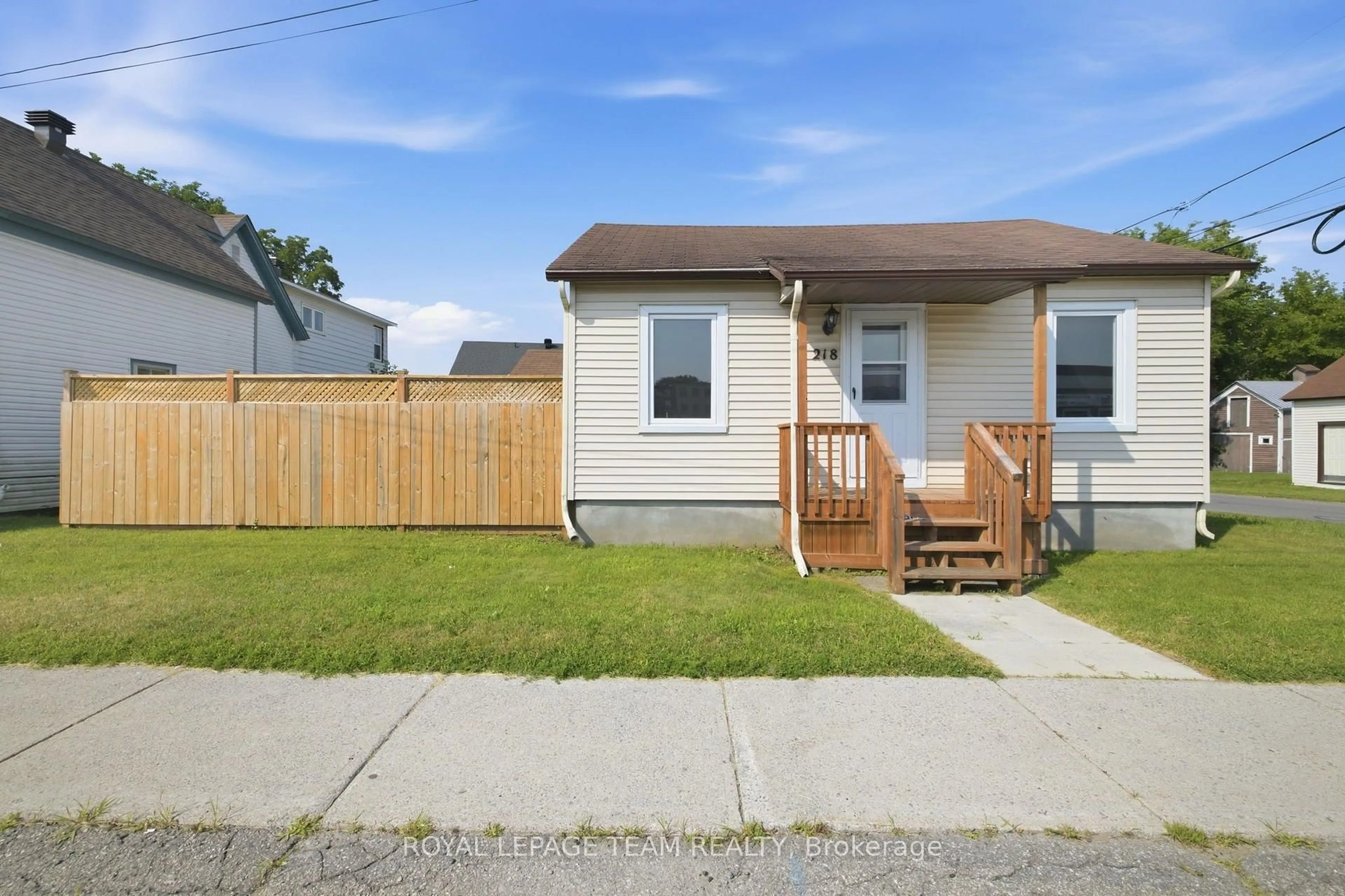Unknown for 218 Rideau St, North Grenville Ontario K0G 1J0