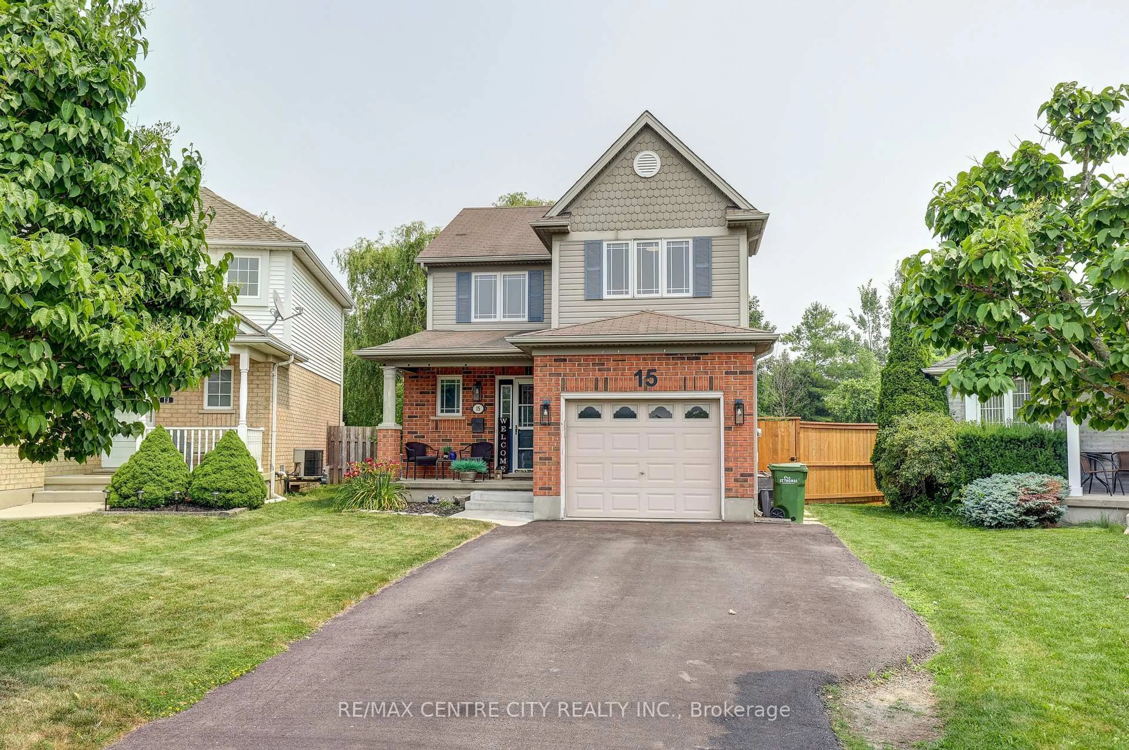 Home with brick exterior material, street for 15 Schreyer Dr, St. Thomas Ontario N5R 6E8