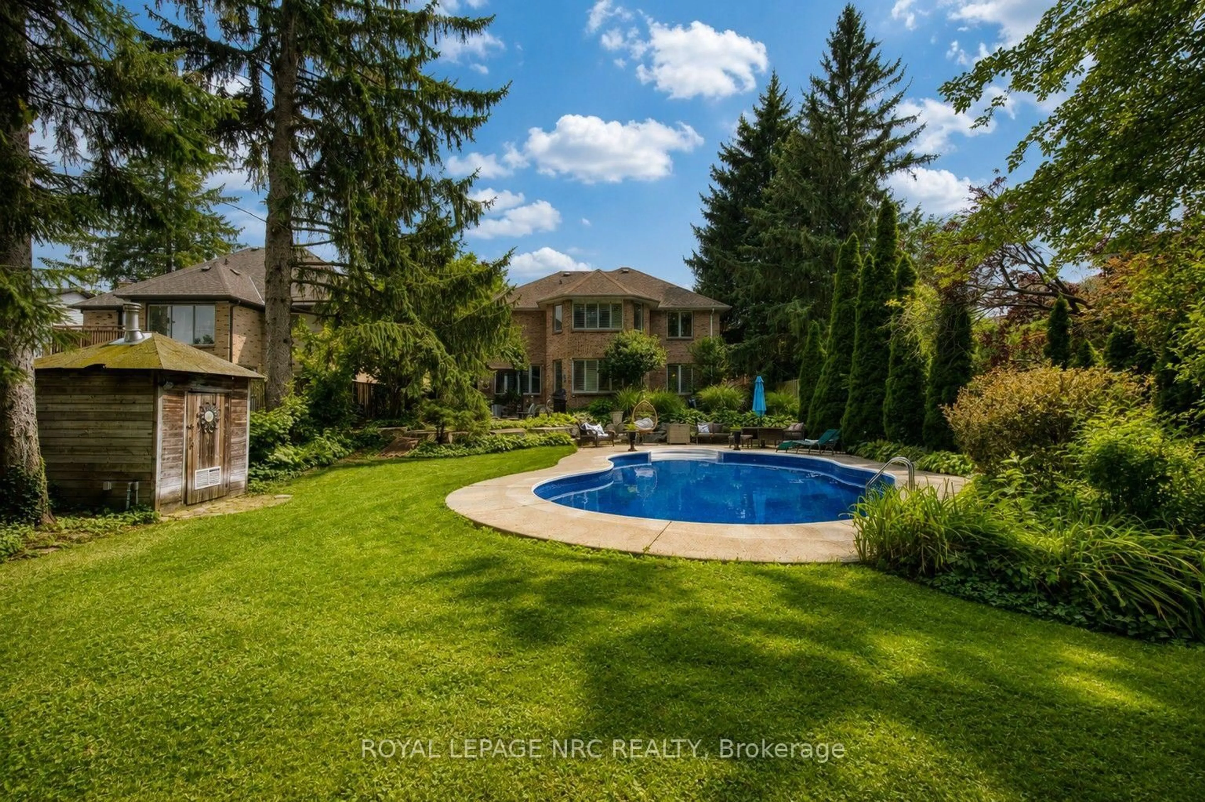 Pool for 3 Greenvale Crt, Pelham Ontario L3E 0C5