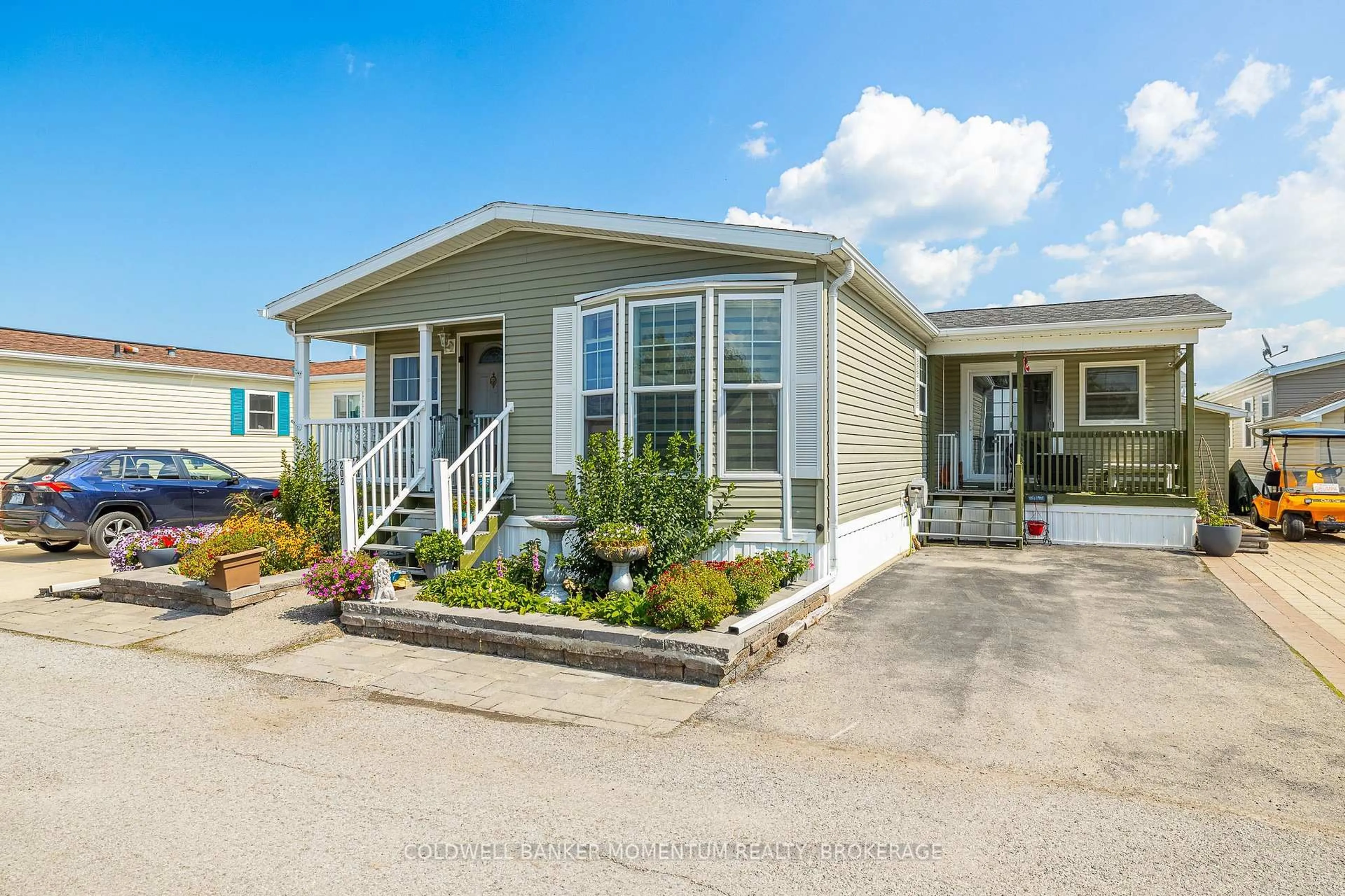 Home with vinyl exterior material, street for 3033 Townline Rd #202, Fort Erie Ontario L0S 1S1