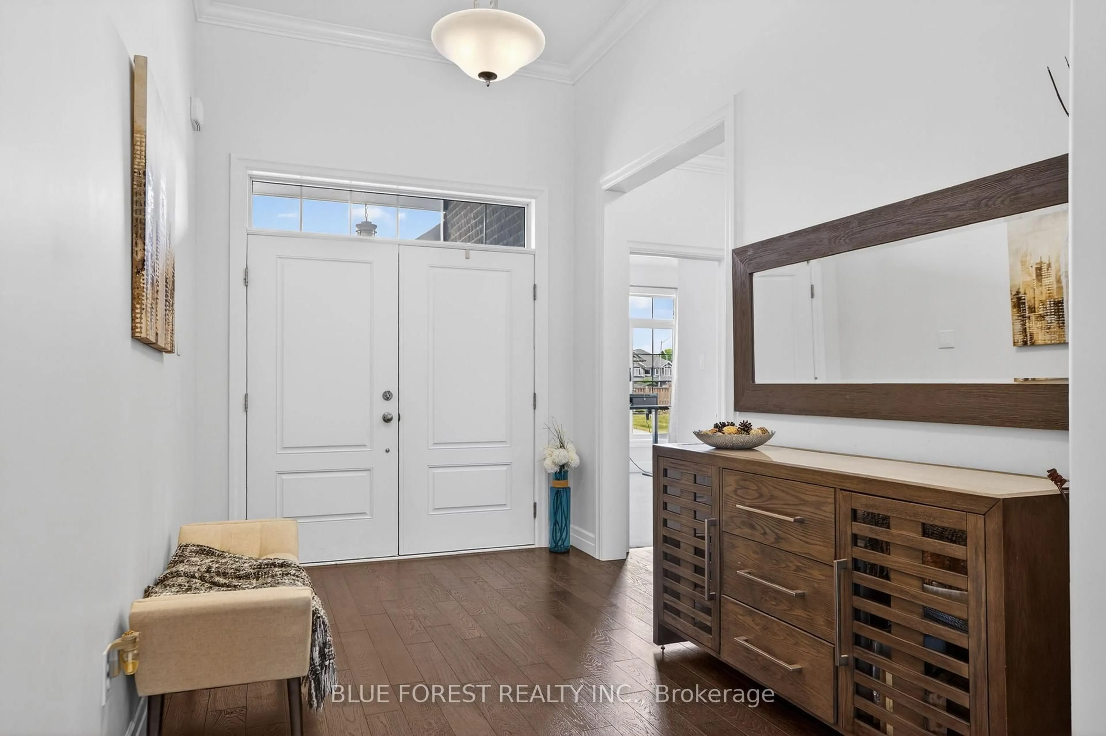 Indoor entryway for 14 Thames Springs Cres, Zorra Ontario N0M 2M0