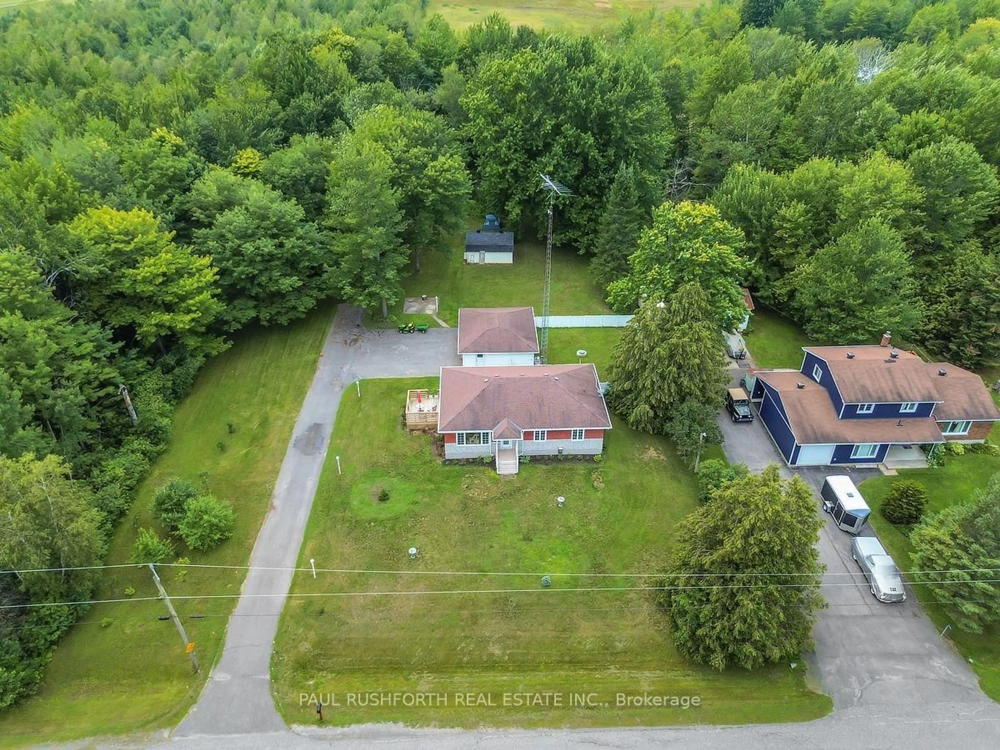A pic from outside/outdoor area/front of a property/back of a property/a pic from drone, unknown for 5090 Carlsbad Lane, Vars Ontario K0A 3H0