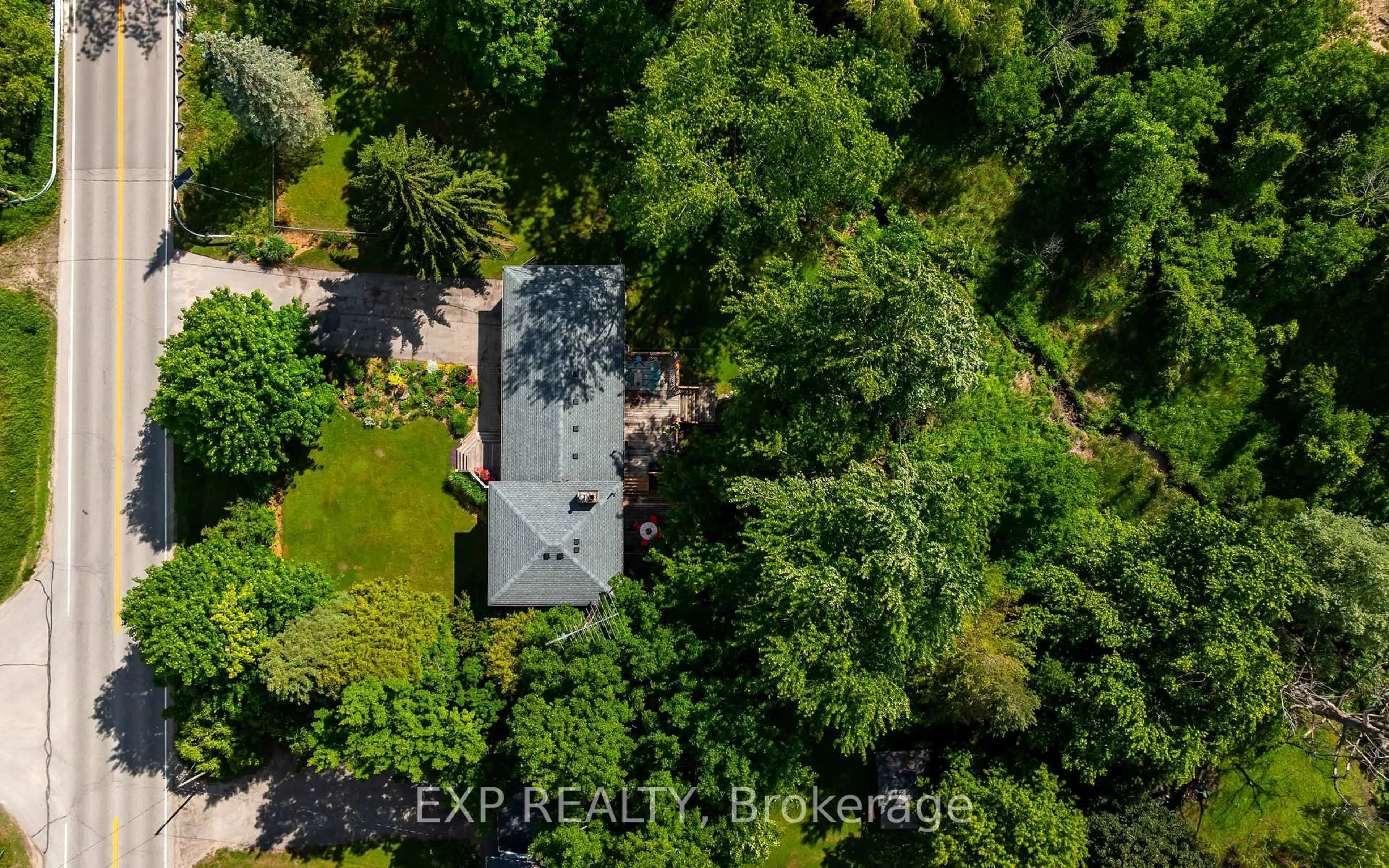 A pic from outside/outdoor area/front of a property/back of a property/a pic from drone, unknown for 9410 Wellington Rd 42, Erin Ontario N0B 1H0