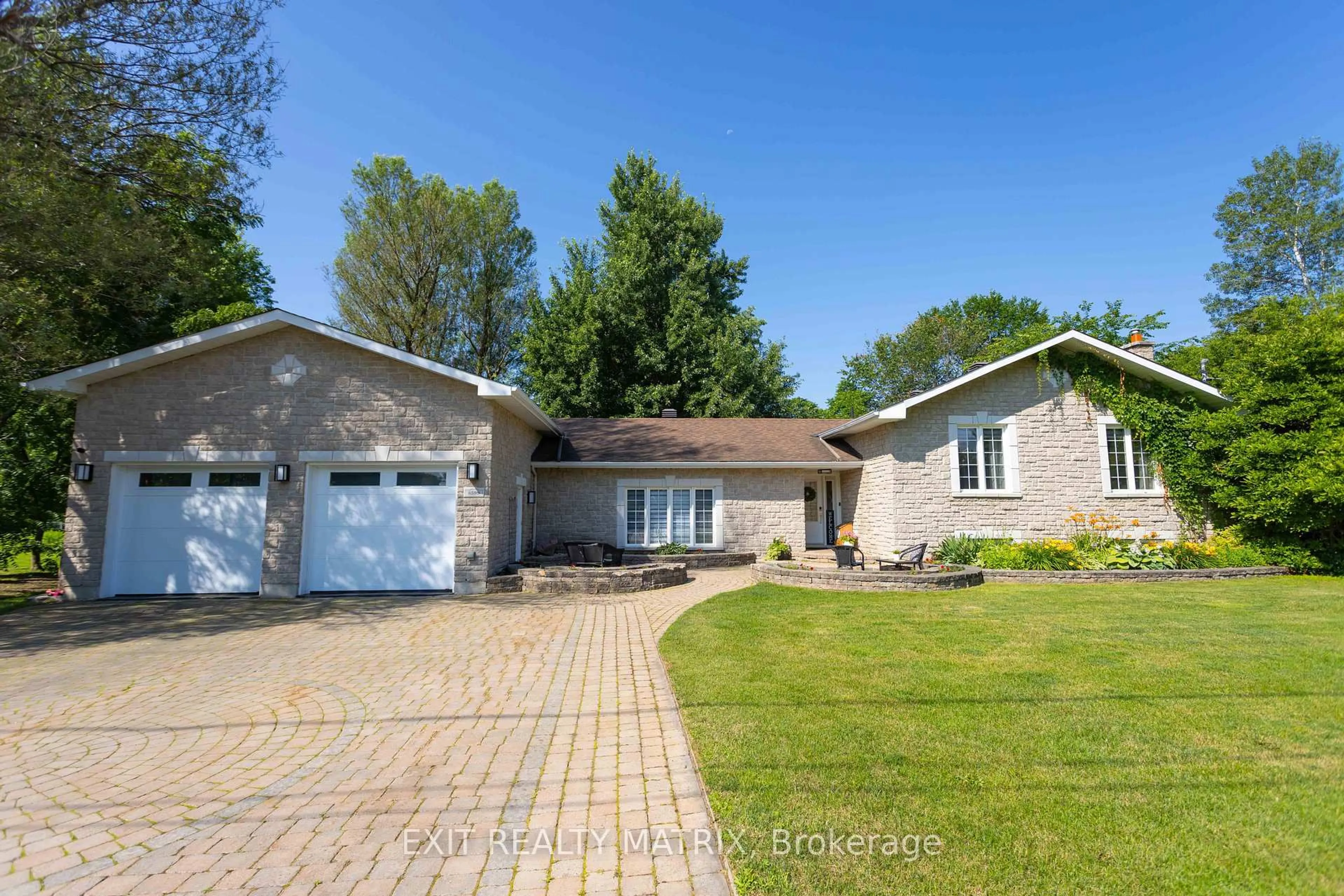 Unknown for 8399 Rowan Dr, Metcalfe Ontario K0A 2P0