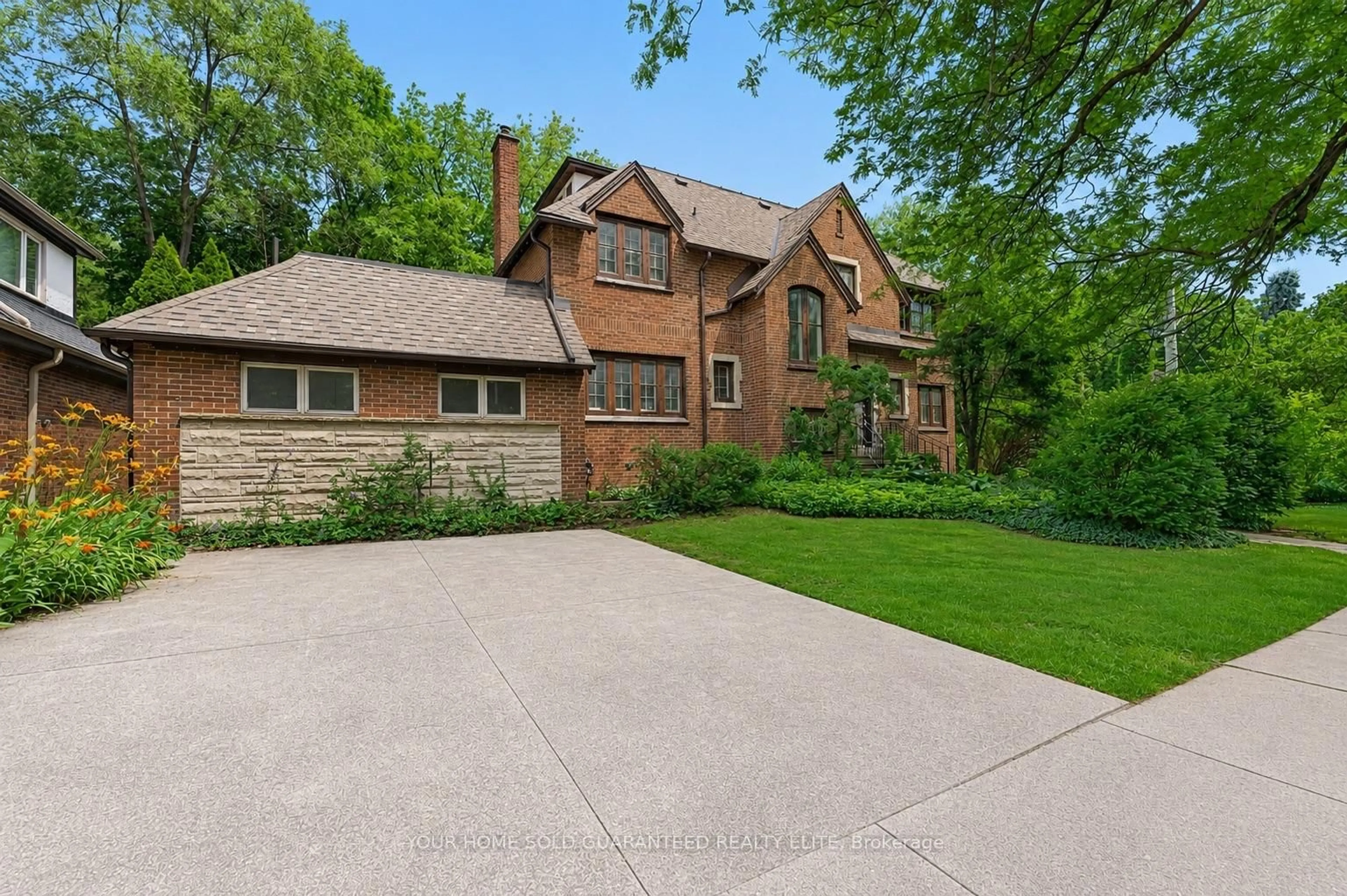 Home with brick exterior material, street for 4 Forsyth Ave, Hamilton Ontario L8S 4E1
