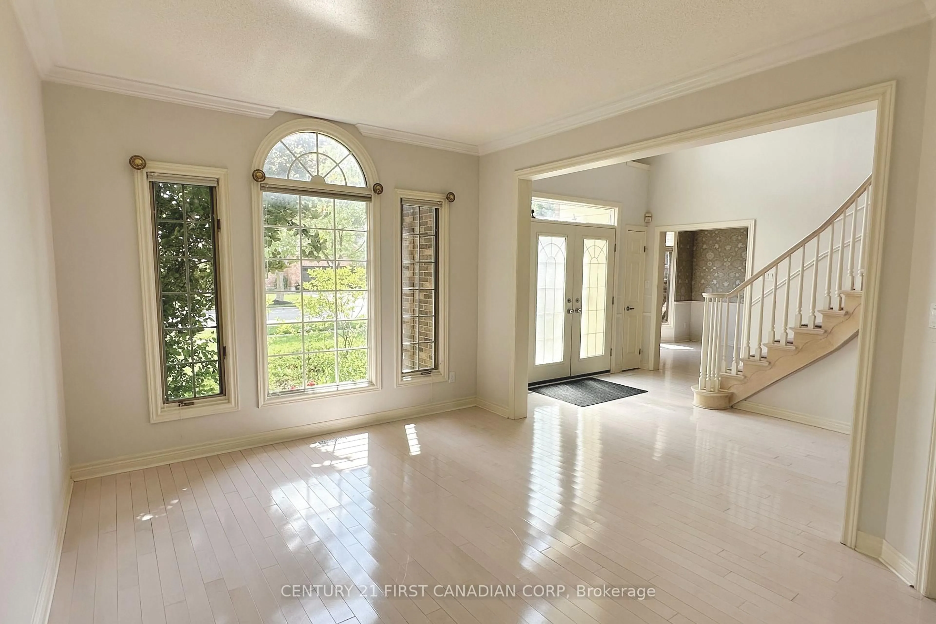 Indoor entryway for 442 Ambleside Dr, London North Ontario N6G 4X9