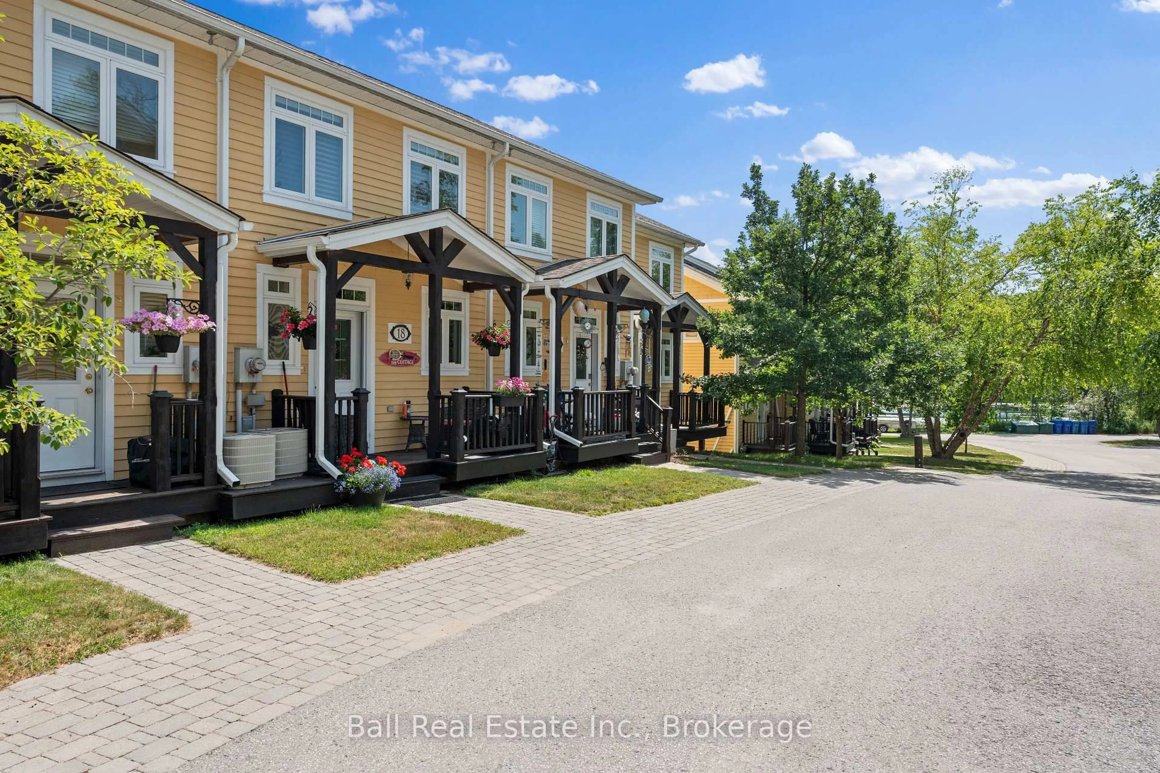 Patio, street for 1579 Anstruther Lake Rd #18, North Kawartha Ontario K0L 1A0