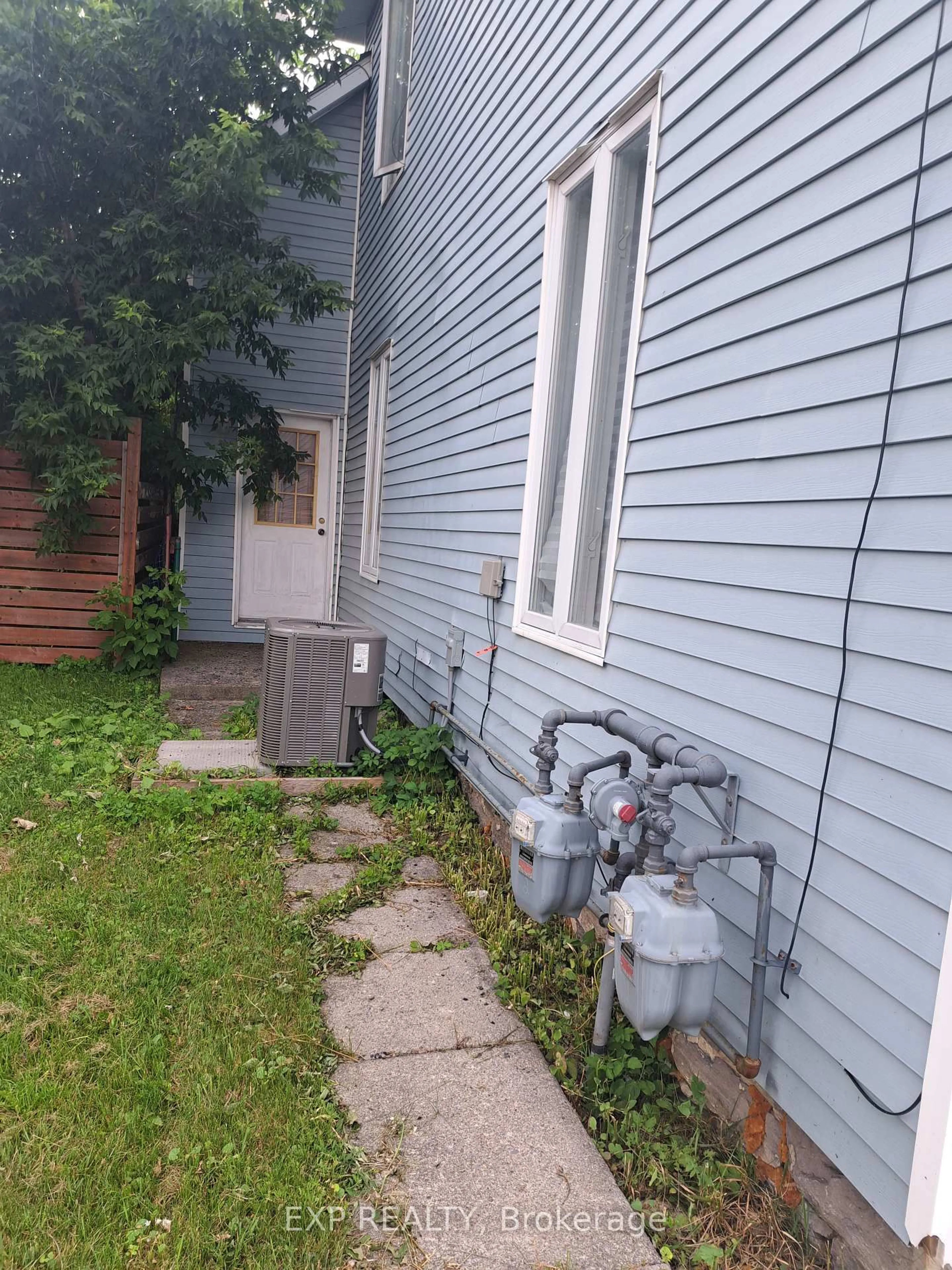 Unknown for 19 Kenyon St, North Glengarry Ontario K0C 1A0