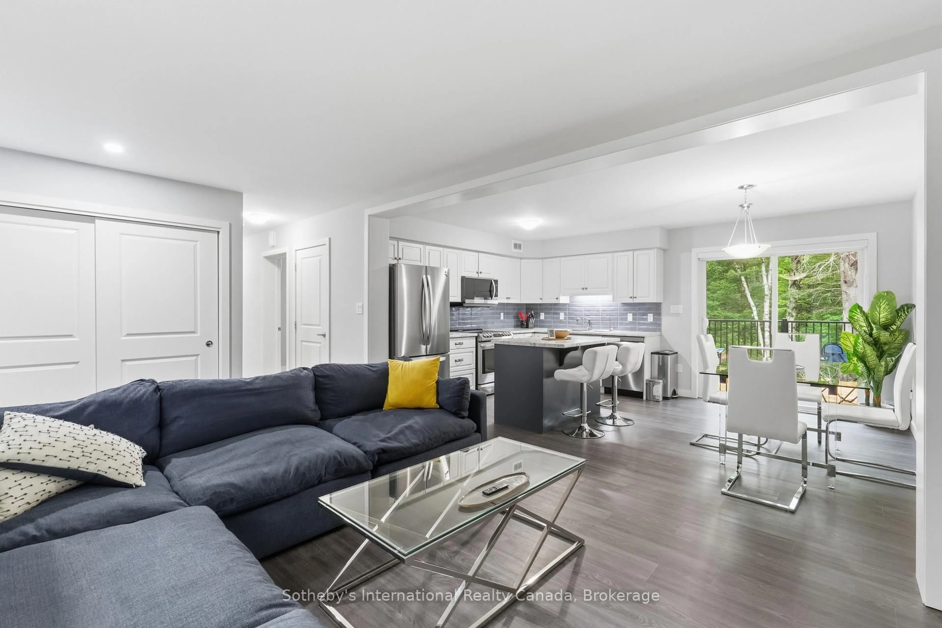 Open concept kitchen, unknown for 1222 Moon River Rd, Muskoka Lakes Ontario P0C 1A0