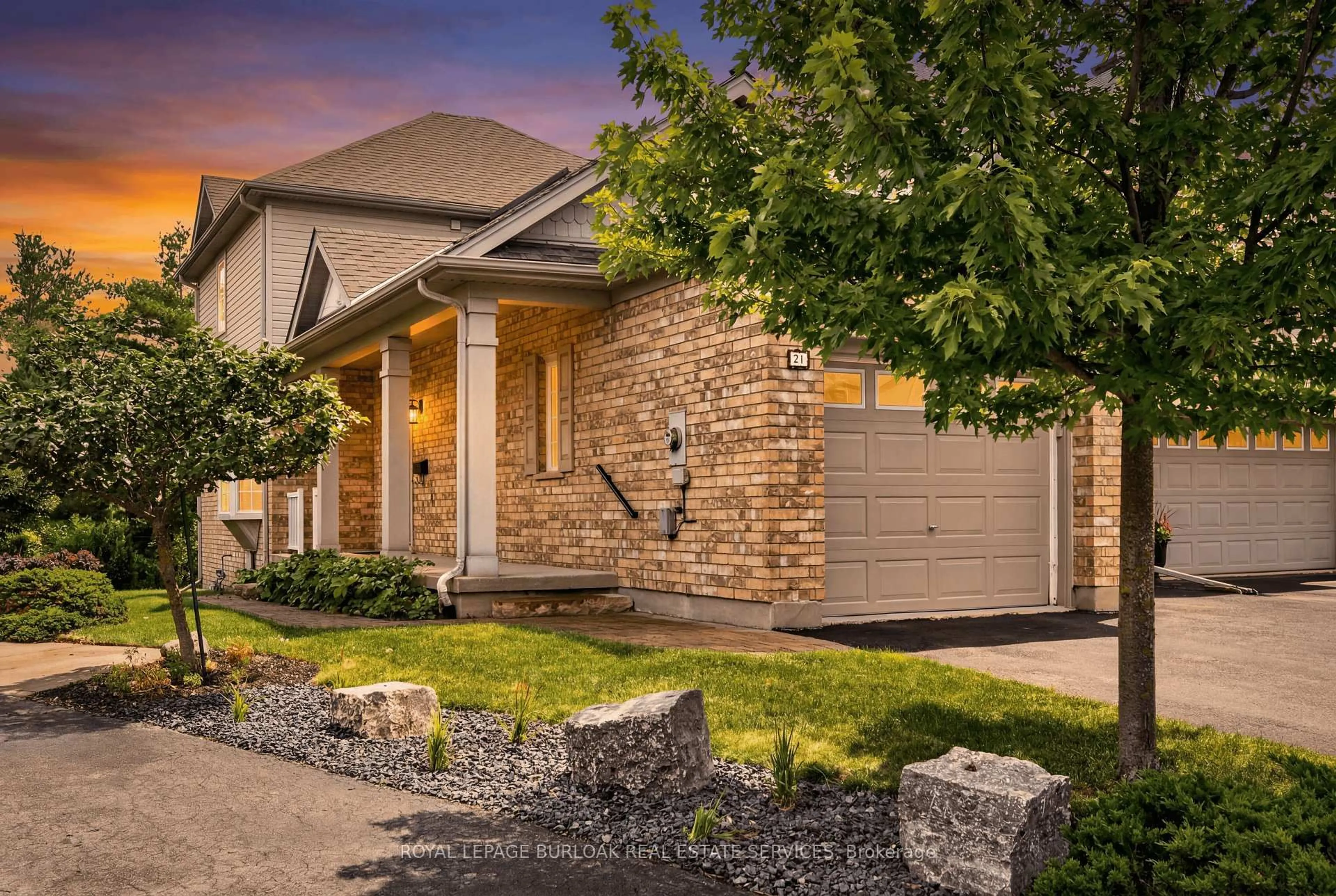 Home with brick exterior material, street for 31 Spencer Cres, Guelph Ontario N1L 1M2