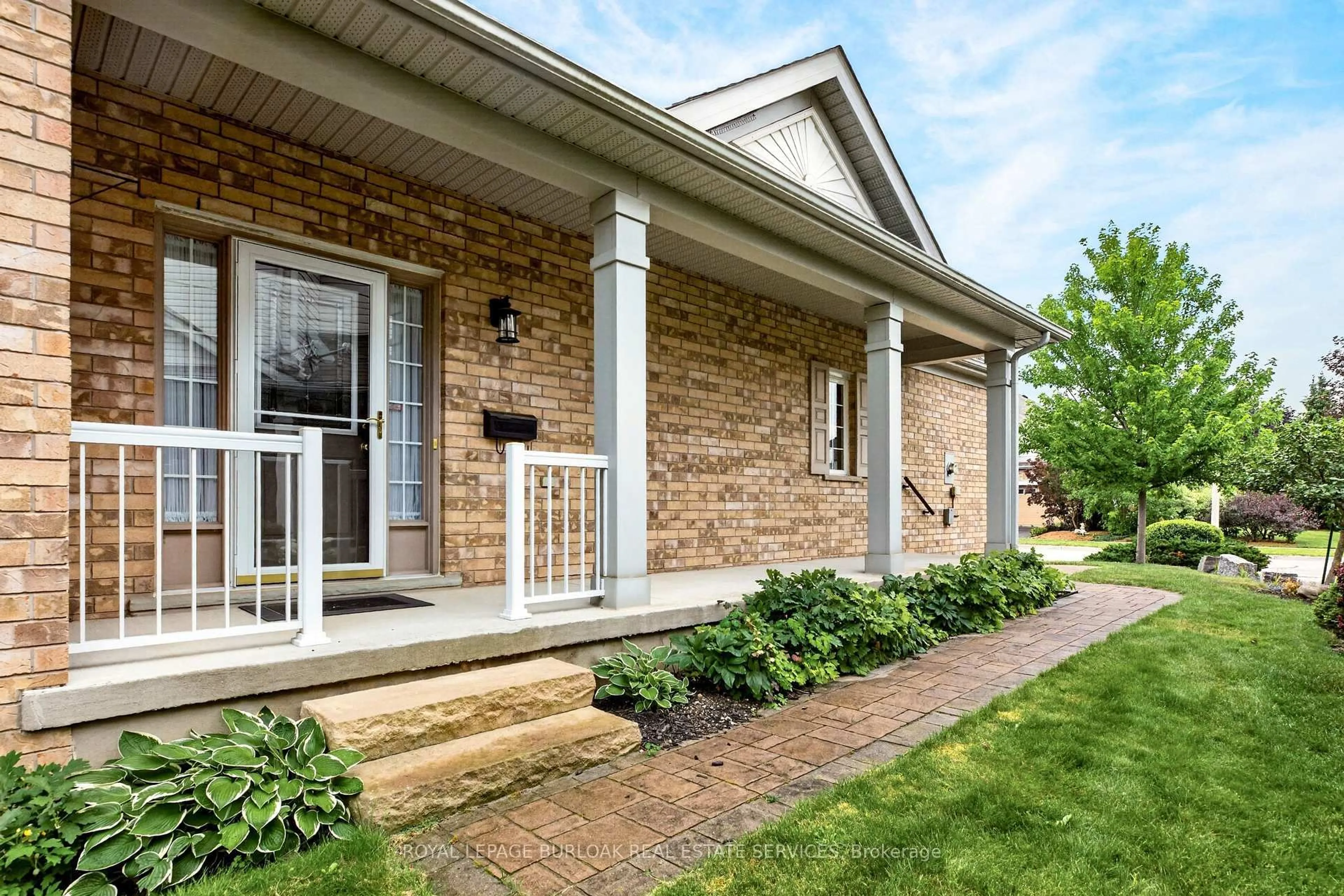 Home with brick exterior material, street for 31 Spencer Cres, Guelph Ontario N1L 1M2