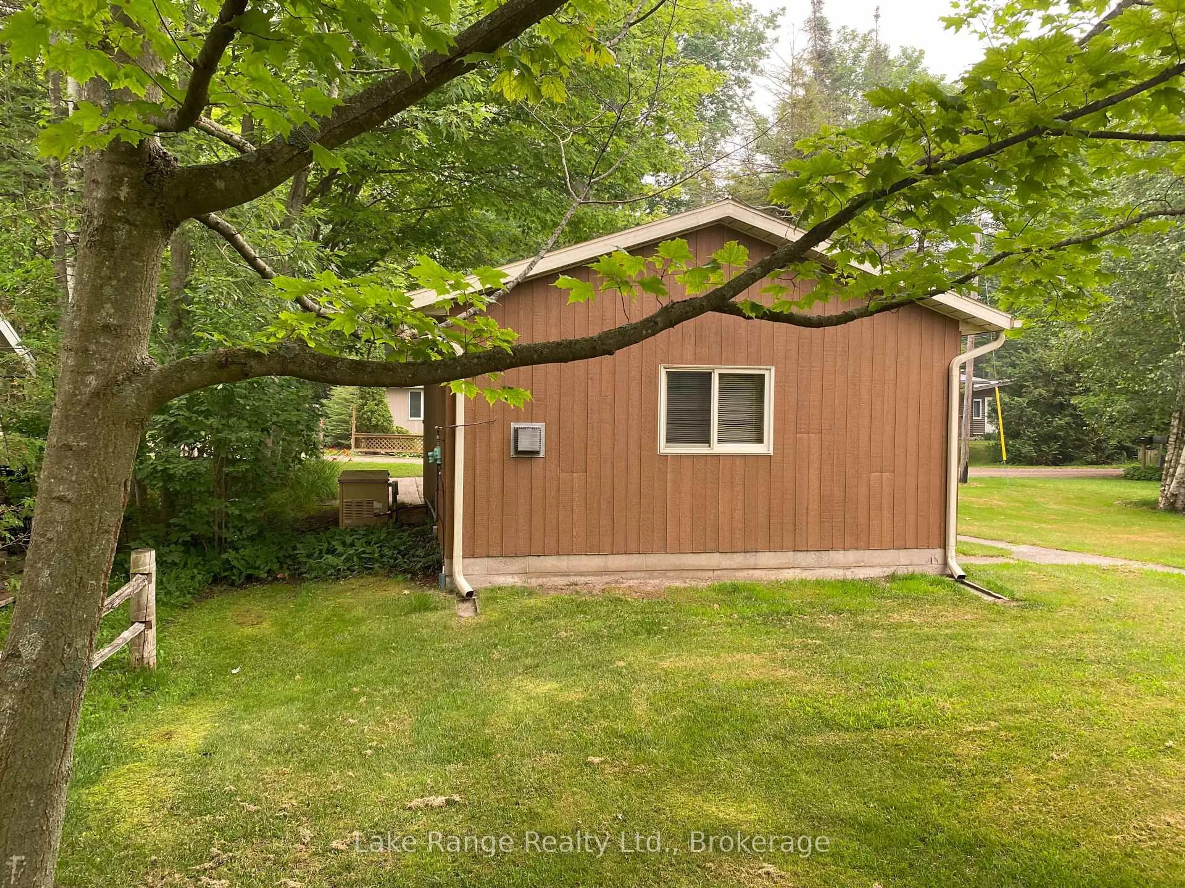 Shed for 311 Maple St, Huron-Kinloss Ontario N0G 2R0