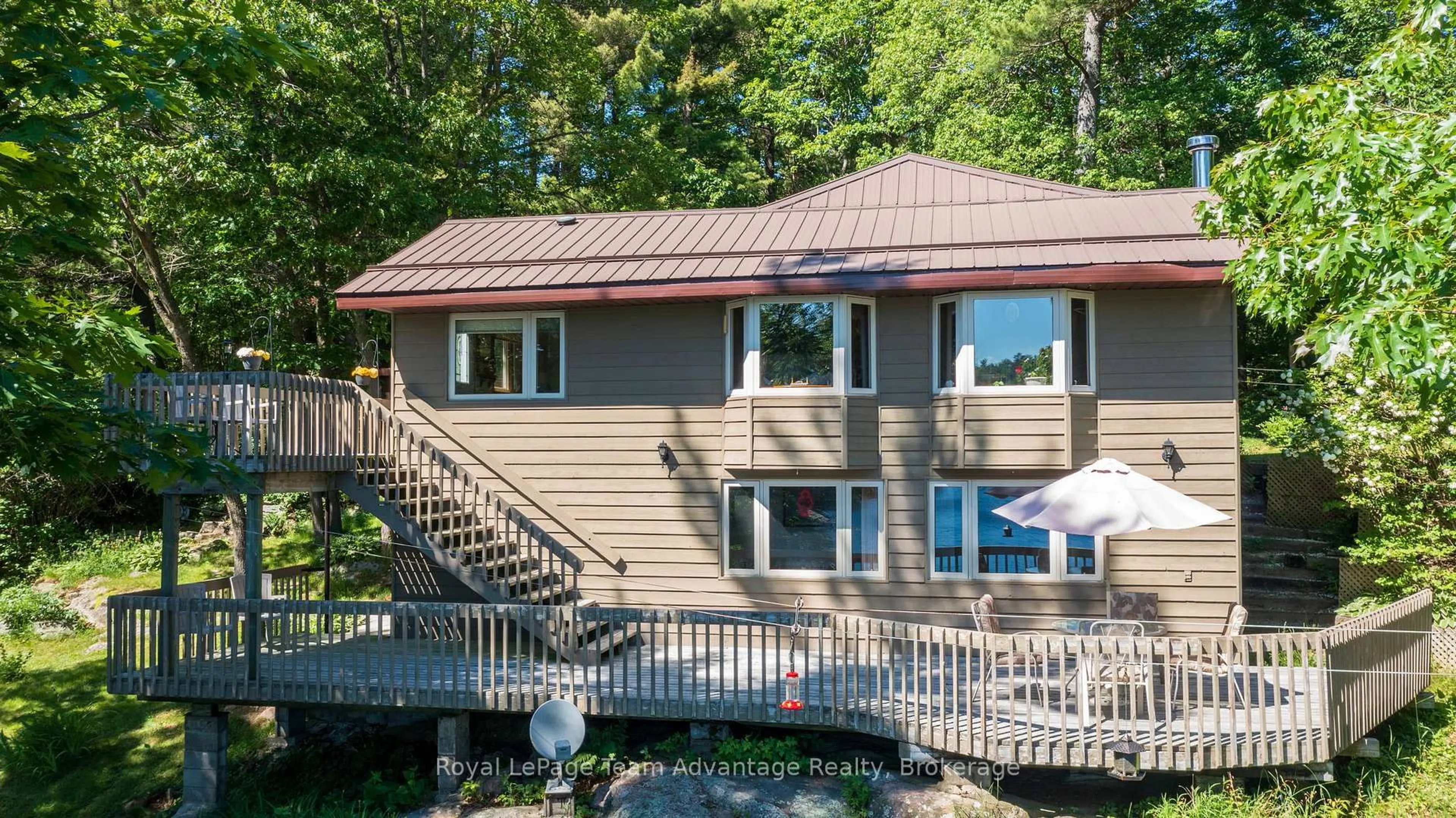 Home with vinyl exterior material, water/lake/river/ocean view for 39 Wood Duck Tr, The Archipelago Ontario P0G 1K0