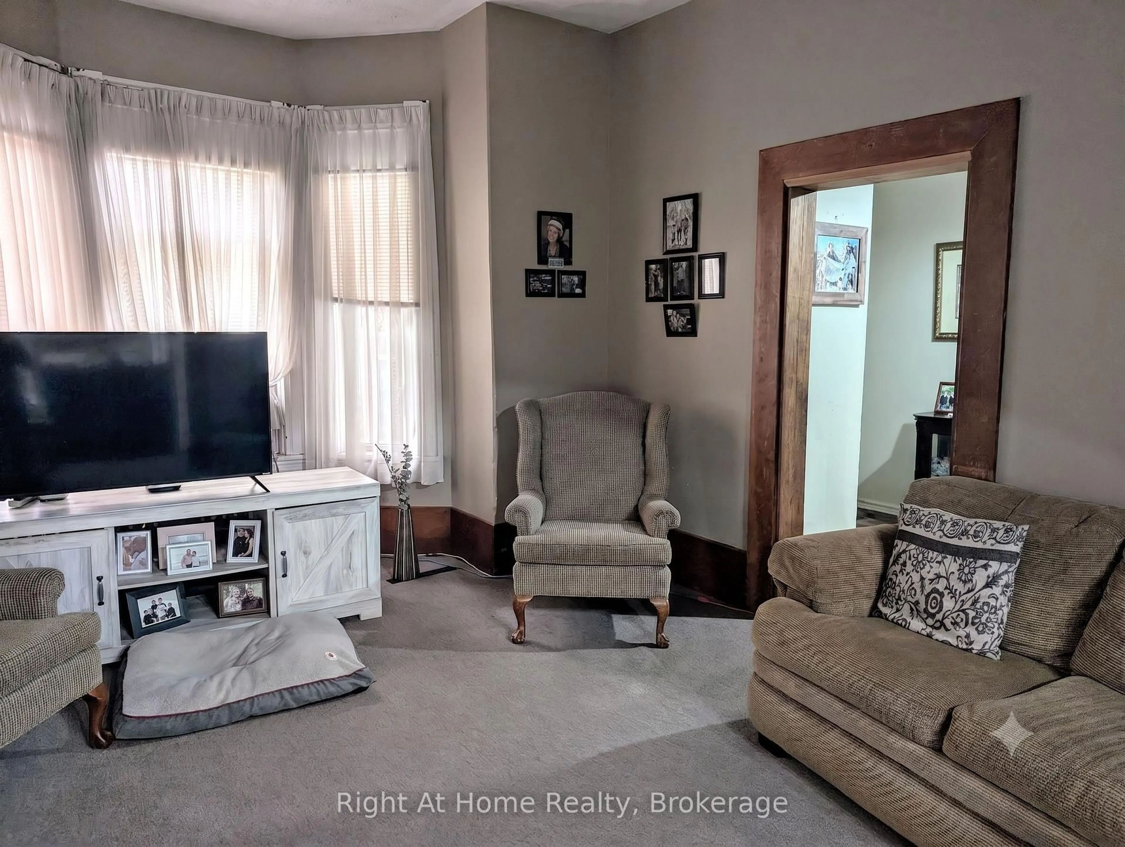 Living room with furniture, unknown for 142 Douro St St, Stratford Ontario N5A 3R5