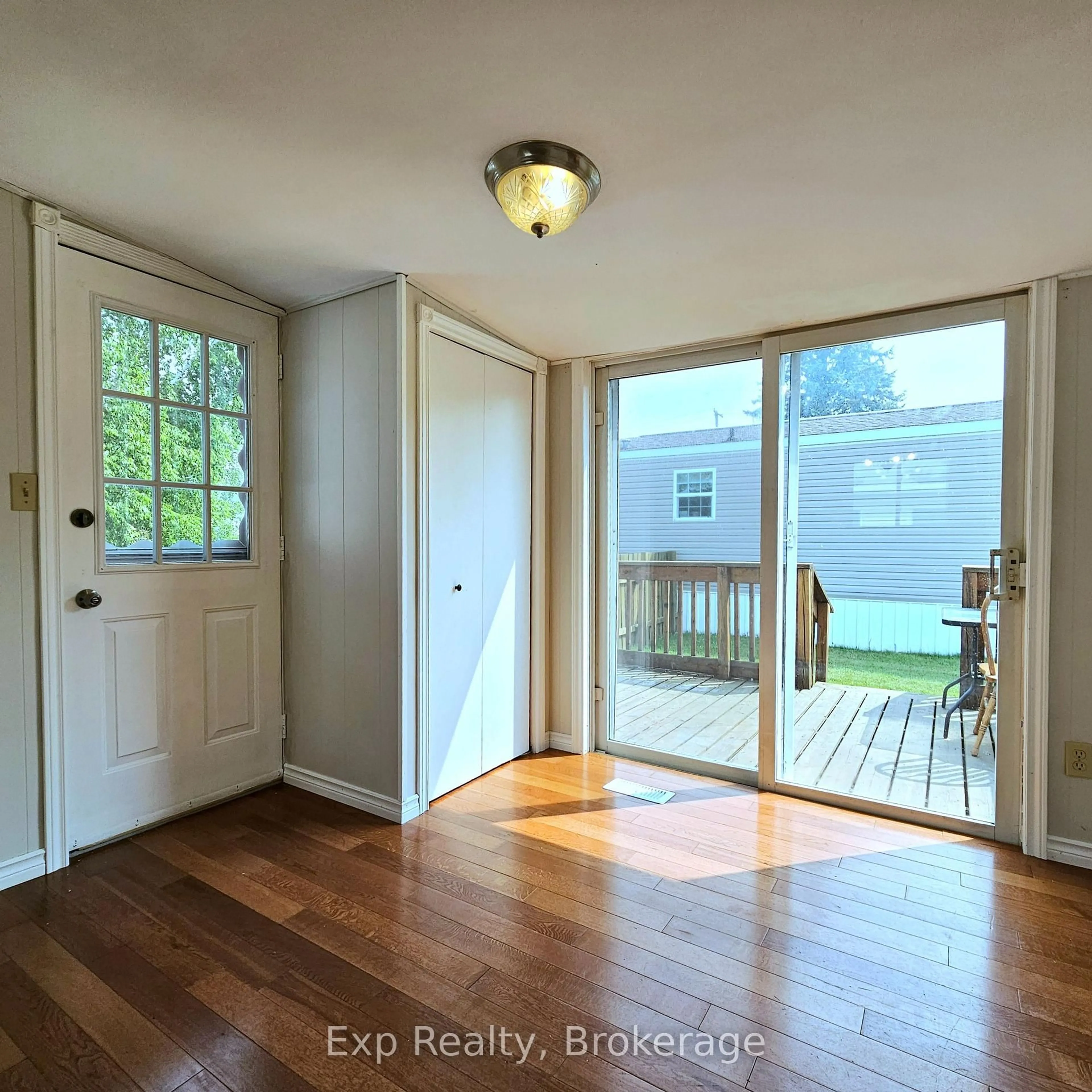 Indoor entryway for 529-52 HWY2 Estates, Quinte West Ontario K8P 5V5