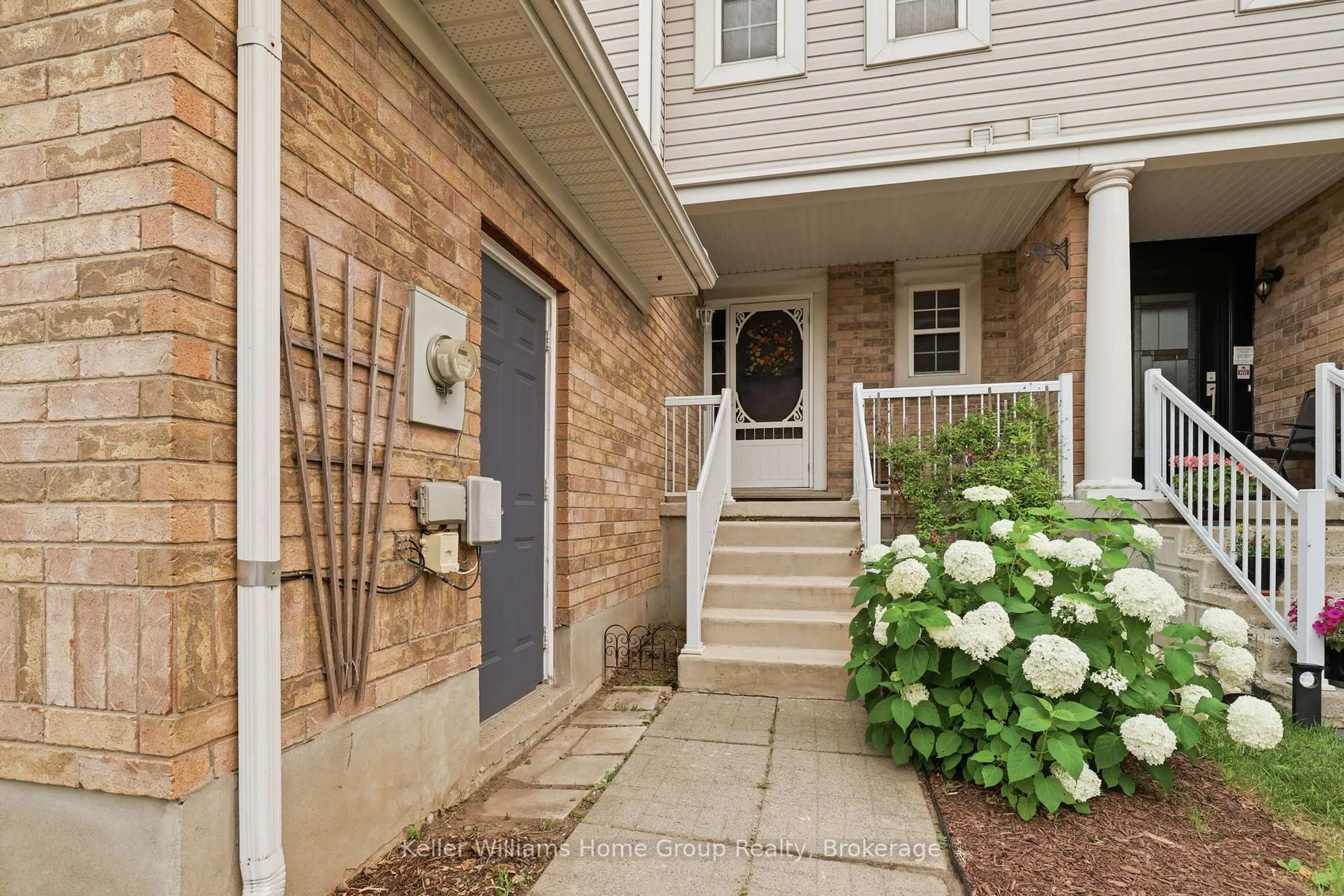 Indoor entryway for 20 Werstine Terr, Cambridge Ontario N3C 4G7