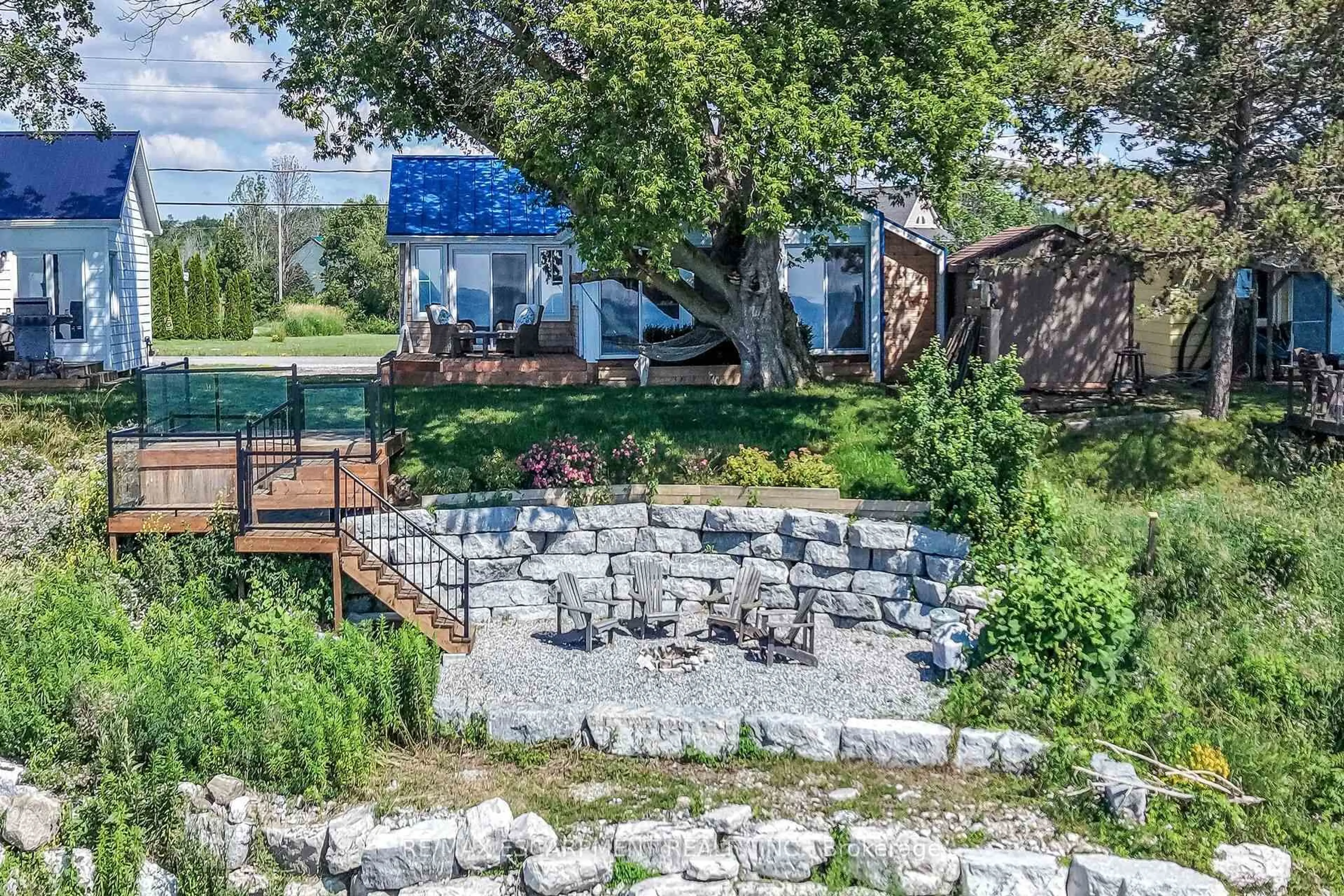 A pic from outside/outdoor area/front of a property/back of a property/a pic from drone, water/lake/river/ocean view for 964 South Coast Dr, Haldimand Ontario N0A 1L0