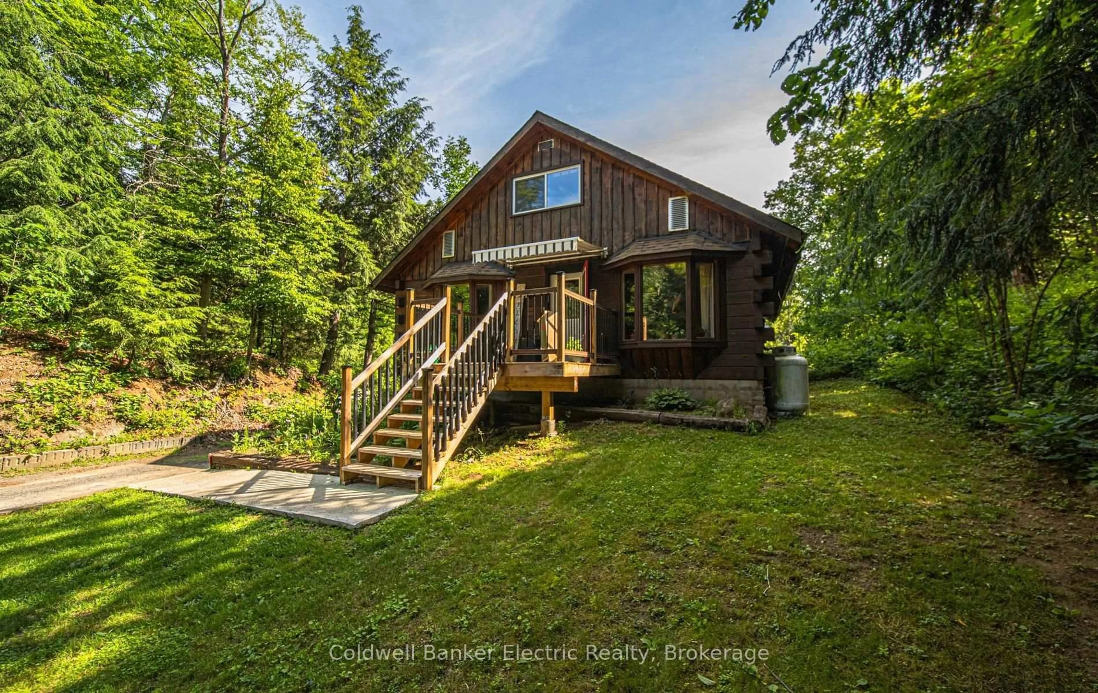 A pic from outside/outdoor area/front of a property/back of a property/a pic from drone, unknown for 843 Jack Lake Rd, Havelock-Belmont-Methuen Ontario K0L 1A0