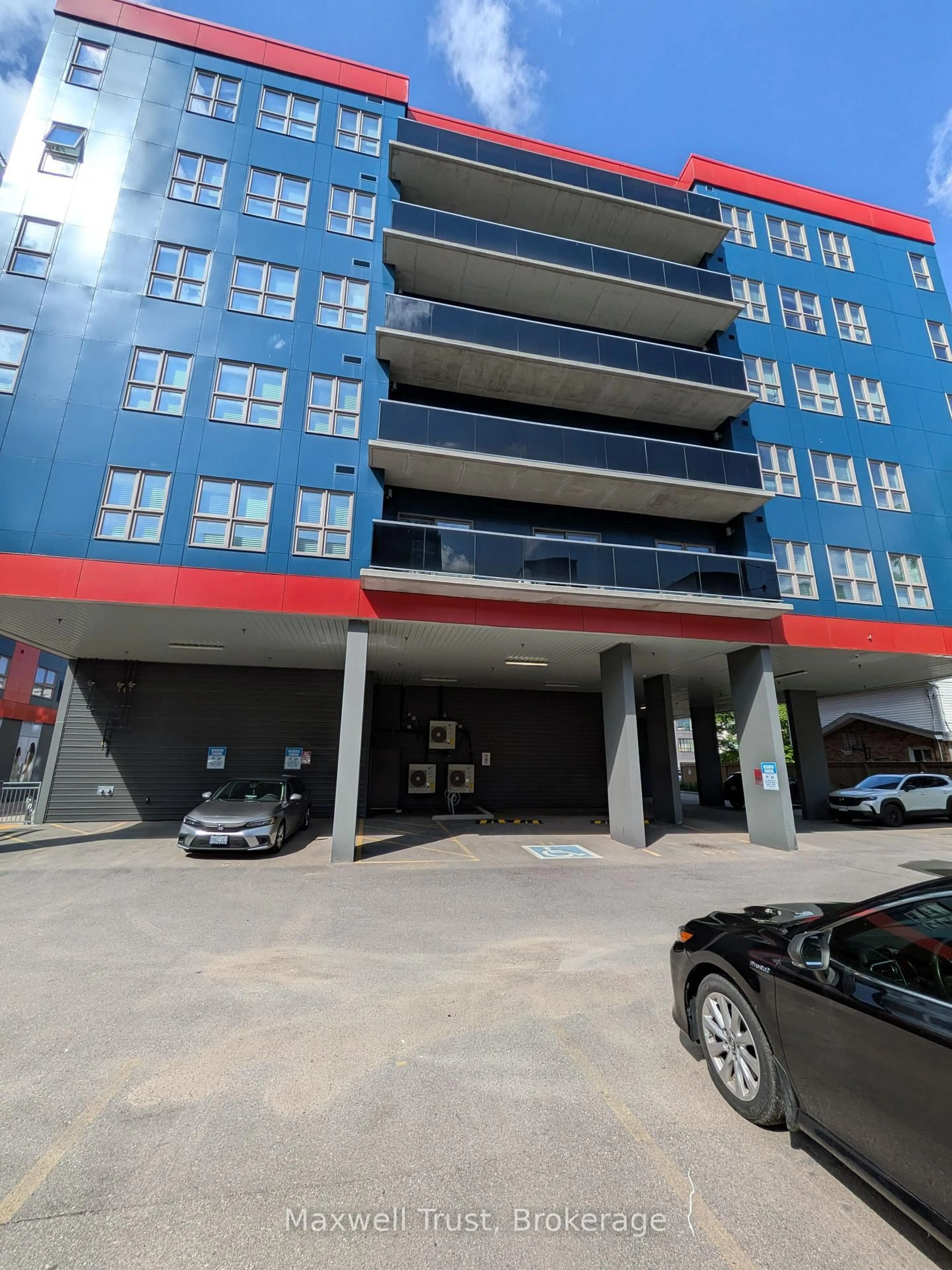 Unknown for 258C Sunview St #359, Waterloo Ontario N2L 3V9