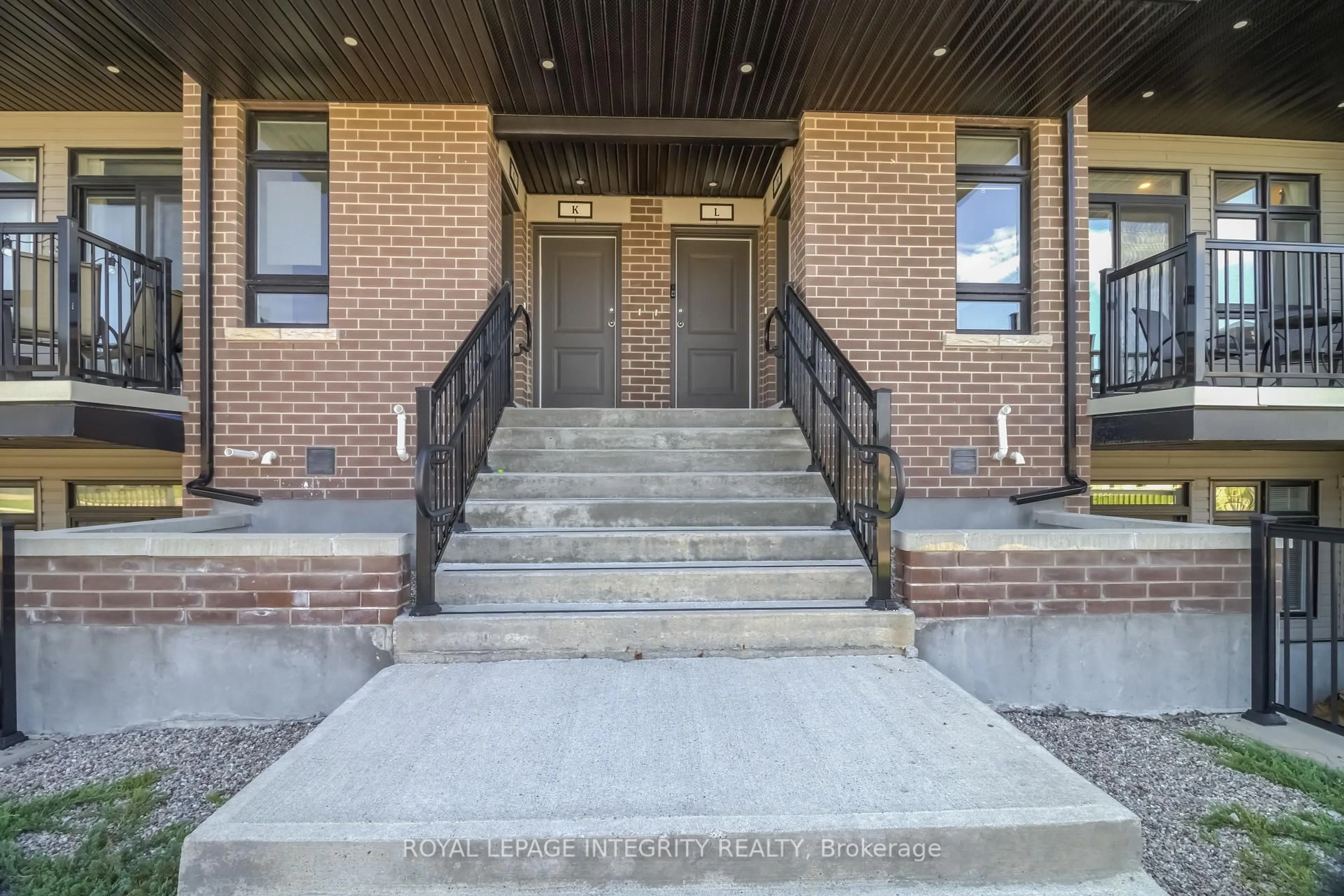 Unknown for 55 Overberg Way #H, Ottawa Ontario K2S 2Y4