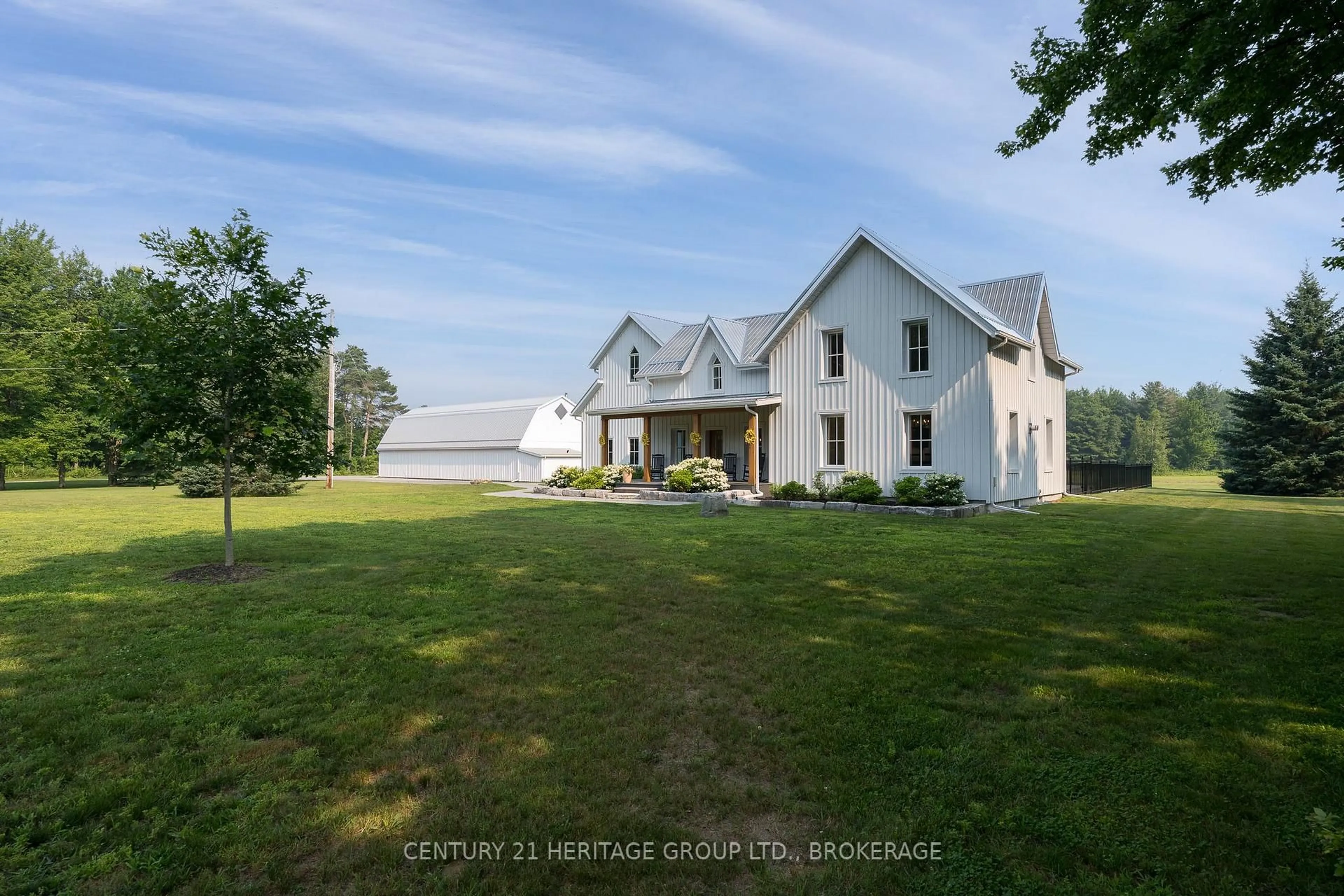 A pic from outside/outdoor area/front of a property/back of a property/a pic from drone, unknown for 3666 Brewers Mills Rd, Seeley's Bay Ontario K0H 2N0