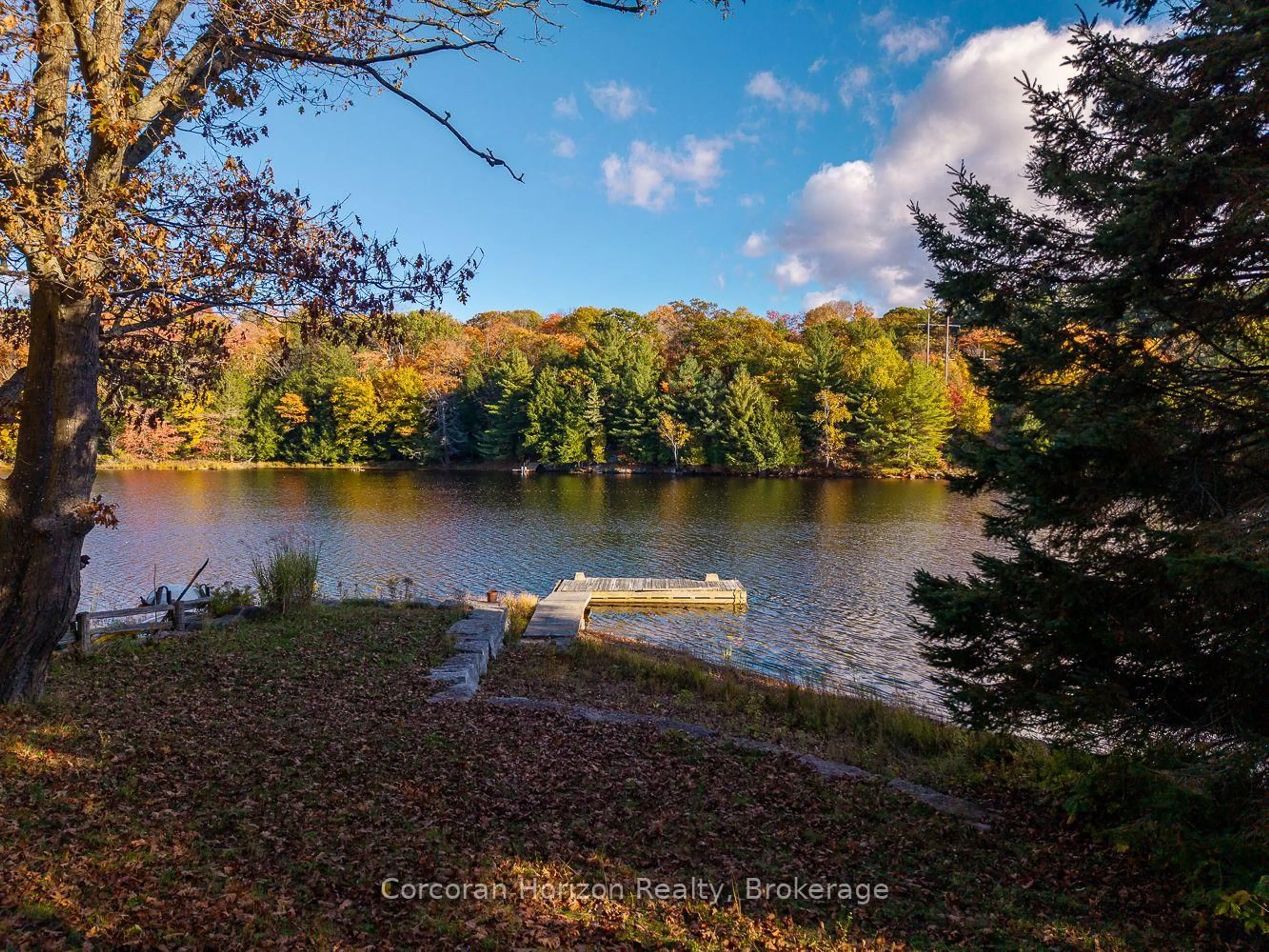 A pic from outside/outdoor area/front of a property/back of a property/a pic from drone, water/lake/river/ocean view for 131 William St, Parry Sound Ontario P2A 1V9