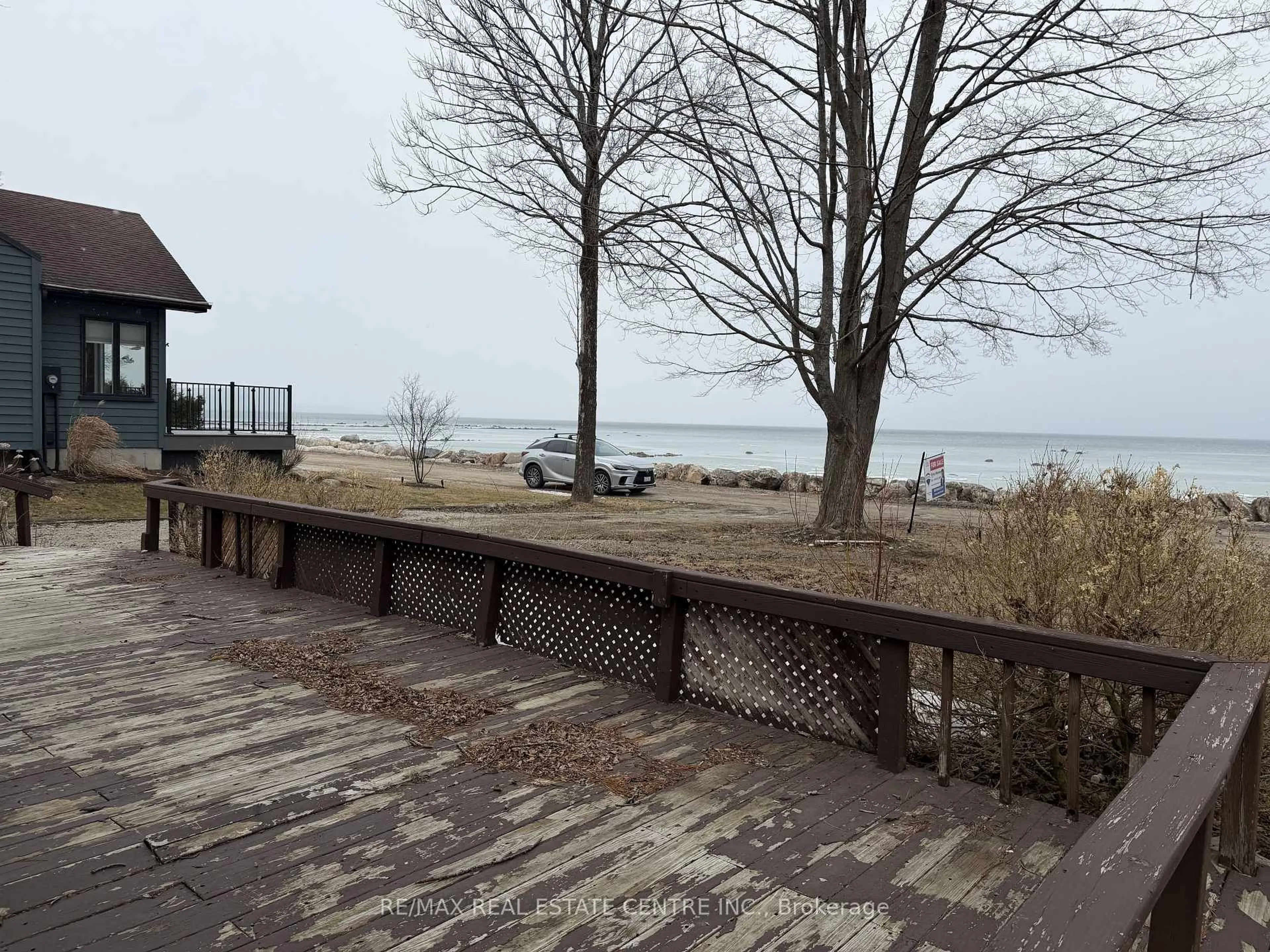 Patio, water/lake/river/ocean view for 35 Lakeside Ave, Meaford Ontario N4L 1A7
