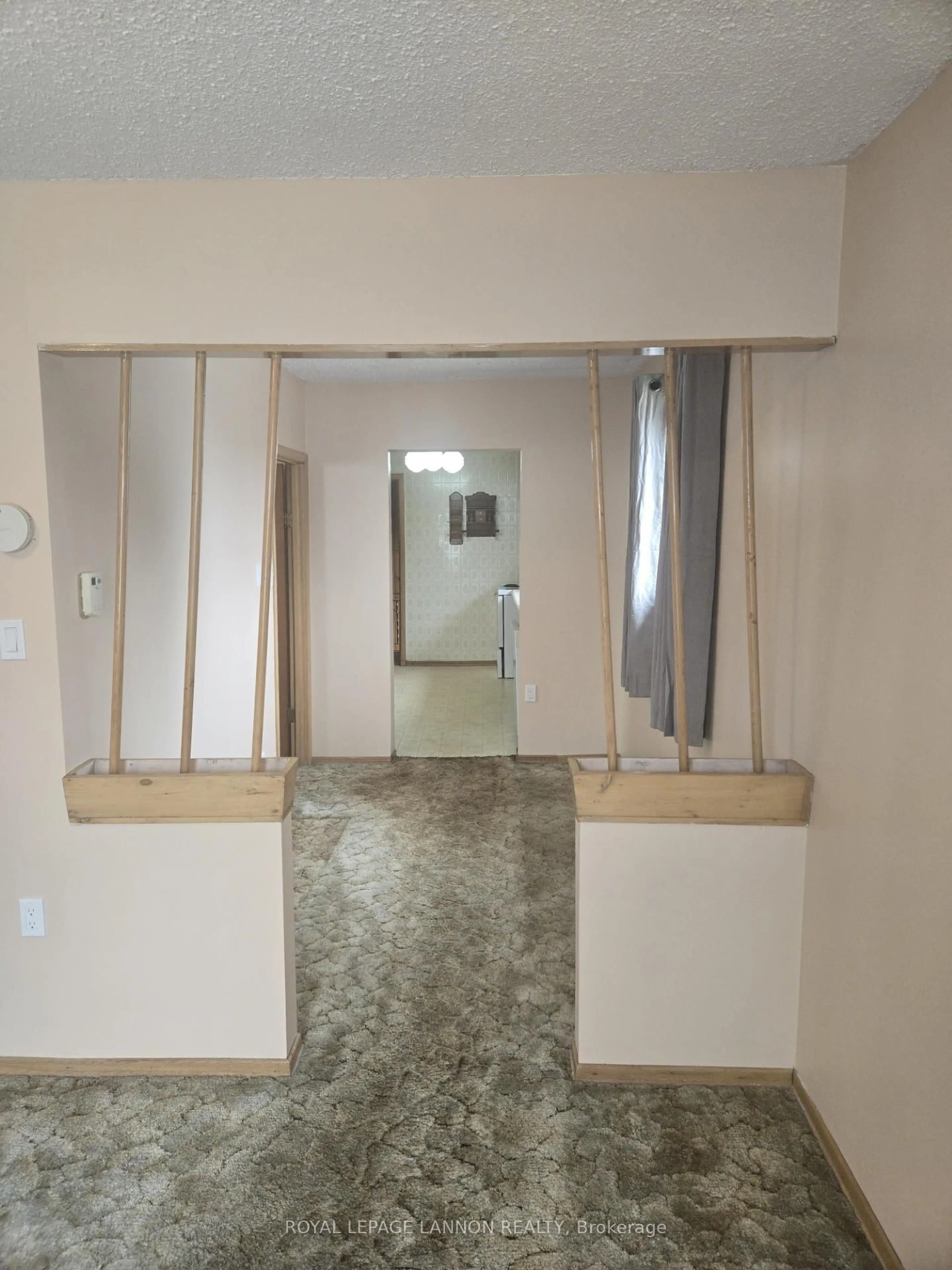 A pic of a room for 377 Empire St, Thunder Bay Ontario P7E 4S2