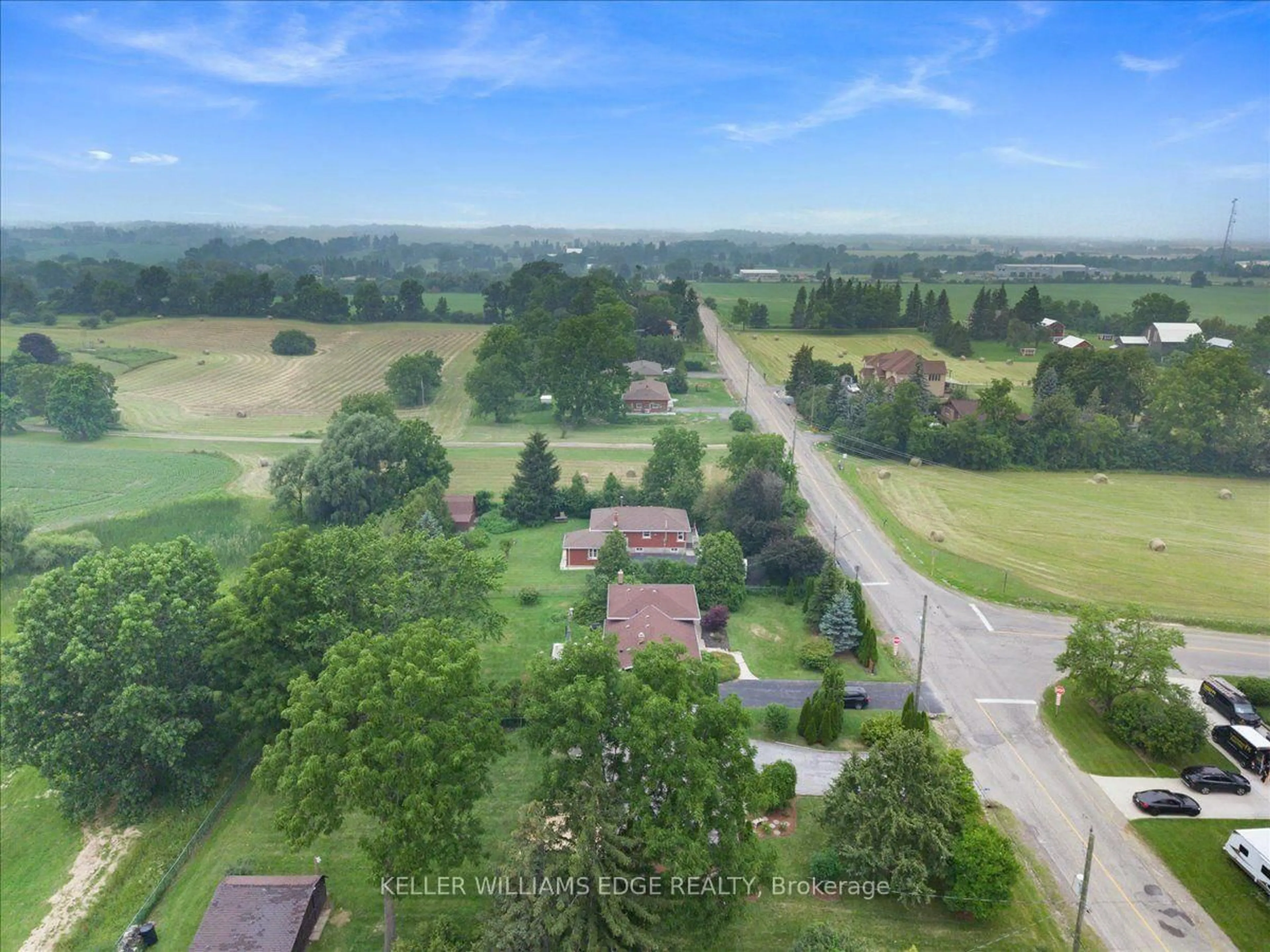 A pic from outside/outdoor area/front of a property/back of a property/a pic from drone, unknown for 421 Rock Chapel Rd, Hamilton Ontario L9H 5E2