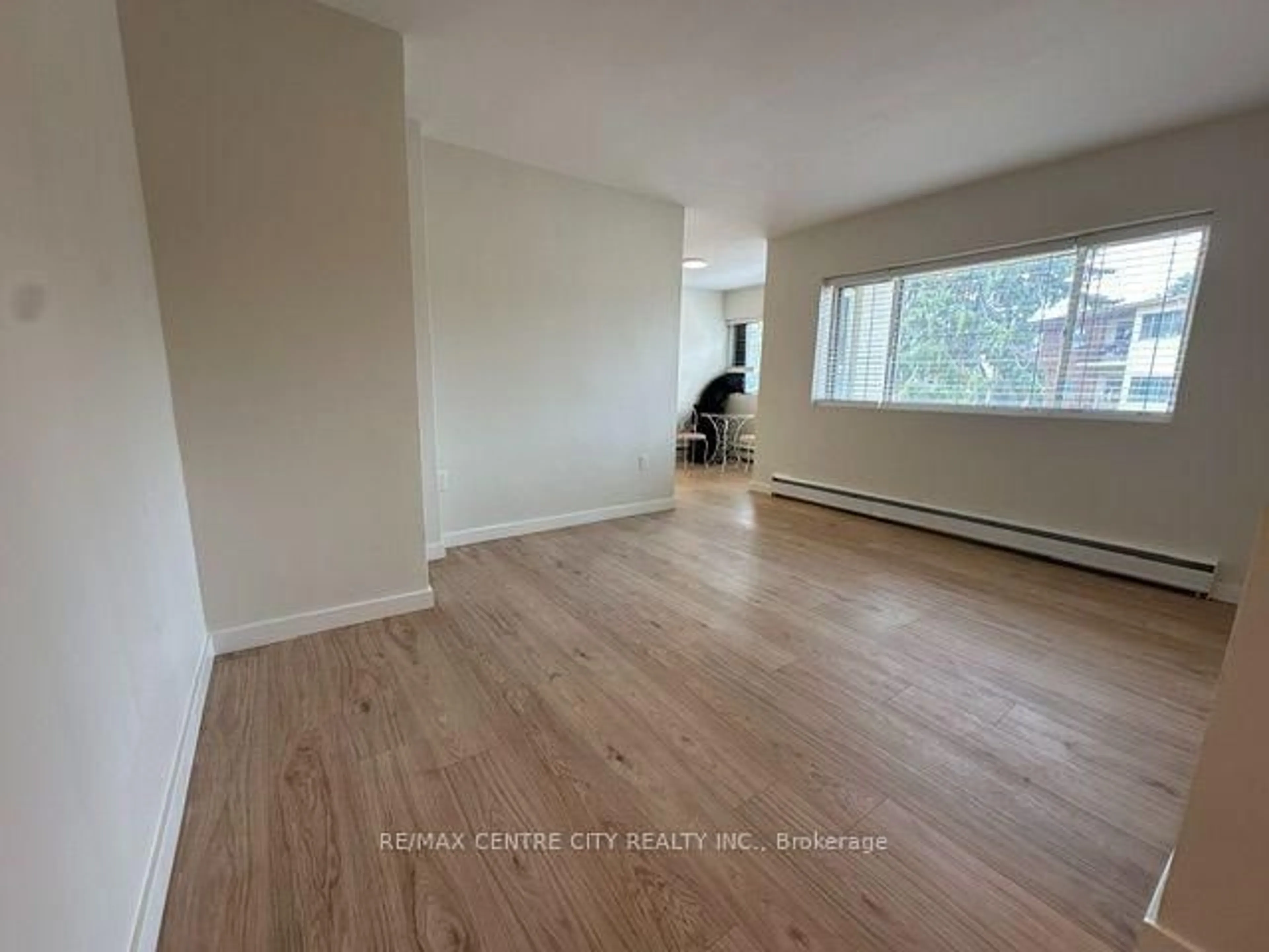 A pic of a room for 1172 Hamilton Rd #208, London East Ontario N5W 1A9