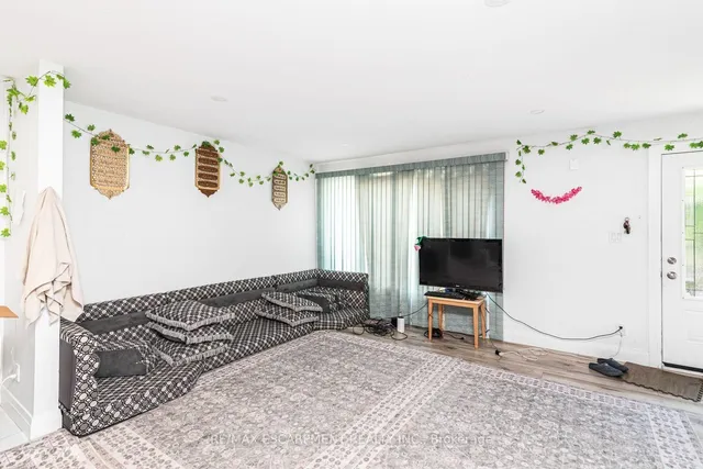 418 Fairfield Ave, Hamilton 3