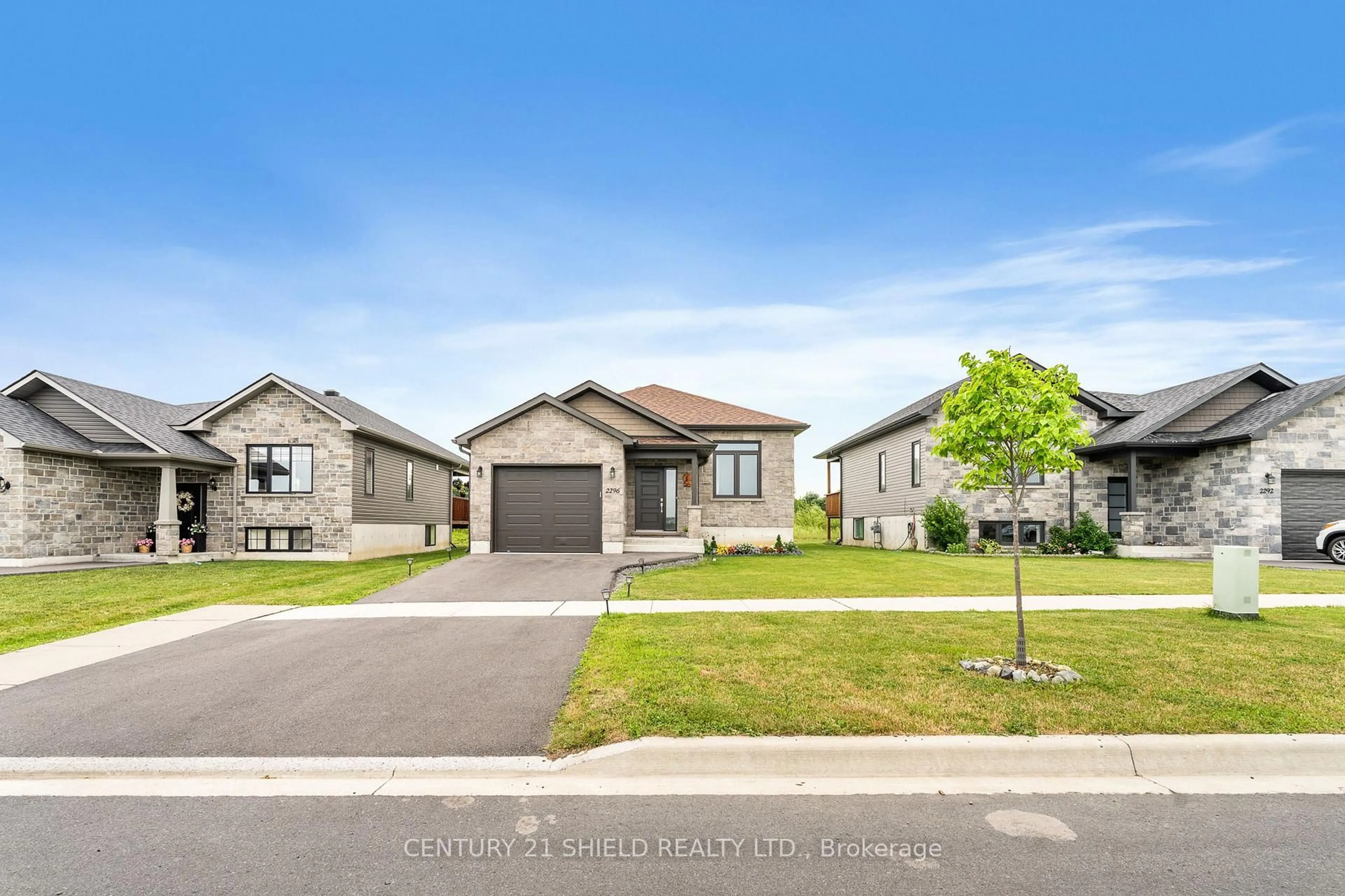 Unknown for 2296 Crewson Crt, Cornwall Ontario K6H 0H9