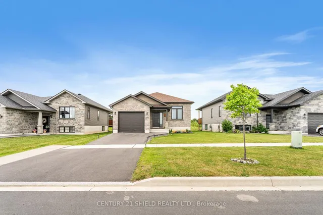 2296 Crewson Crt, Cornwall 4