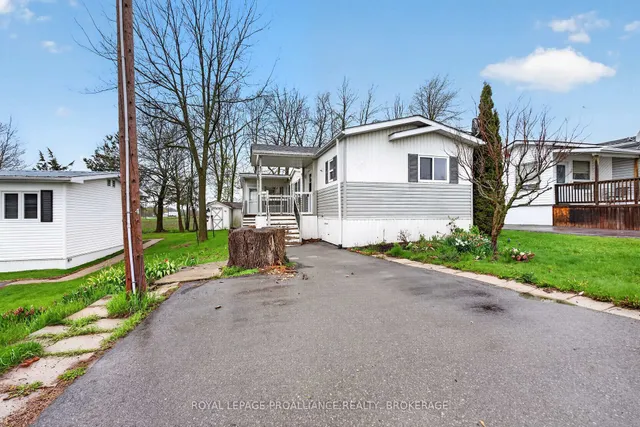1 Elm St, Greater Napanee 3