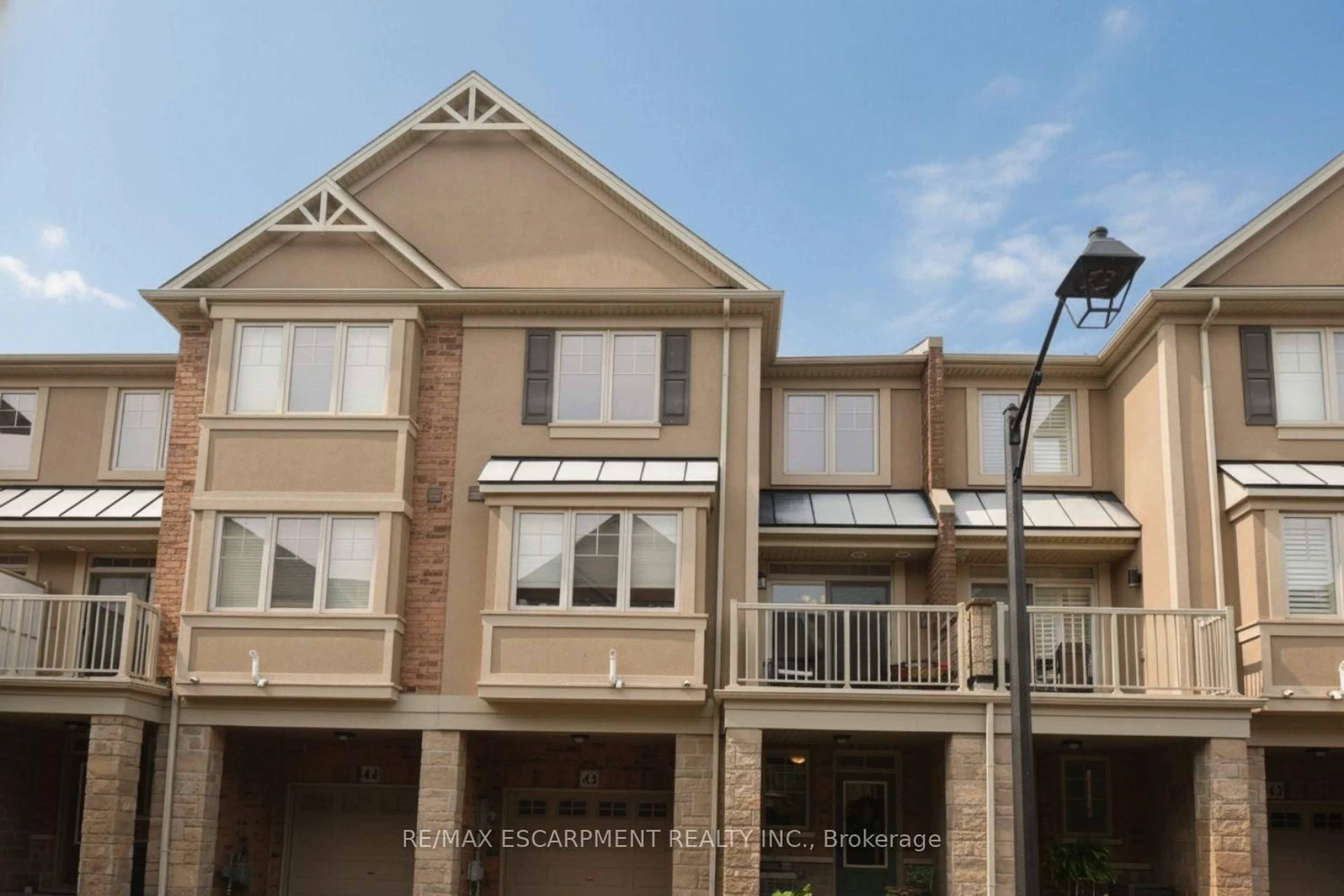 Home with vinyl exterior material, unknown for 201 Westbank Tr #43, Hamilton Ontario L8J 0H4