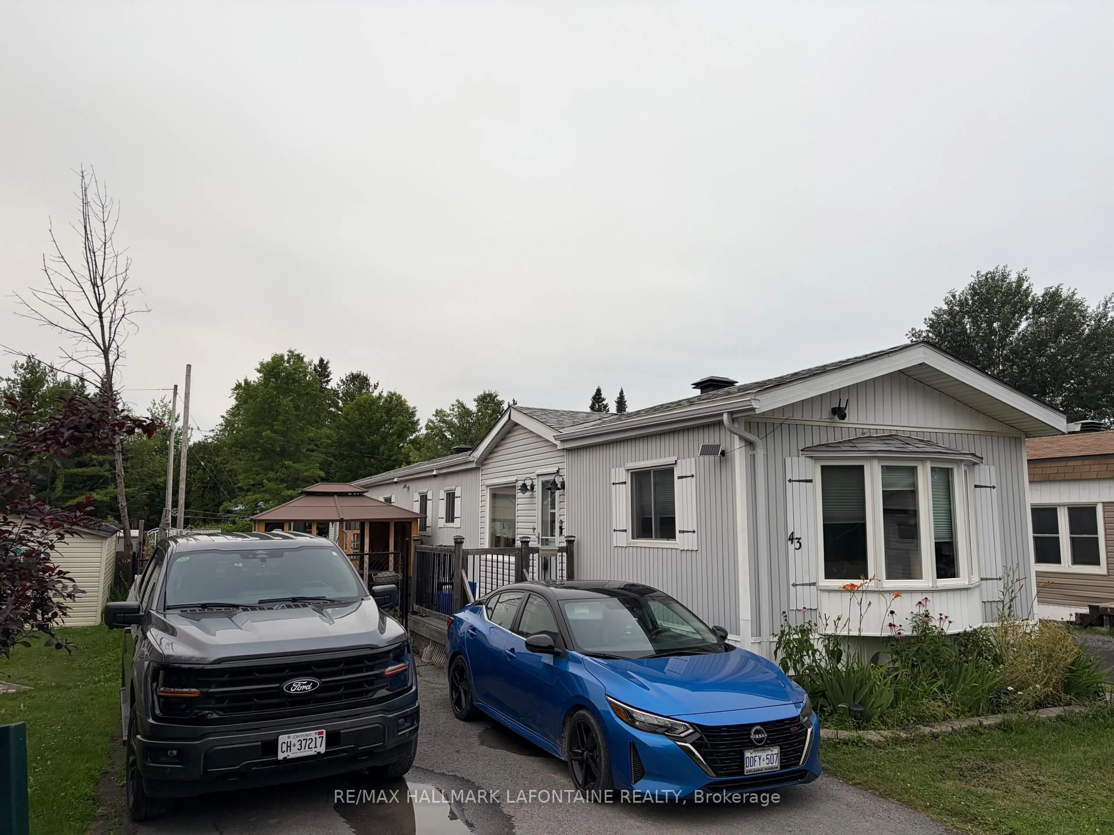 Unknown for 3535 St Joseph Blvd, Ottawa Ontario K1C 1T1