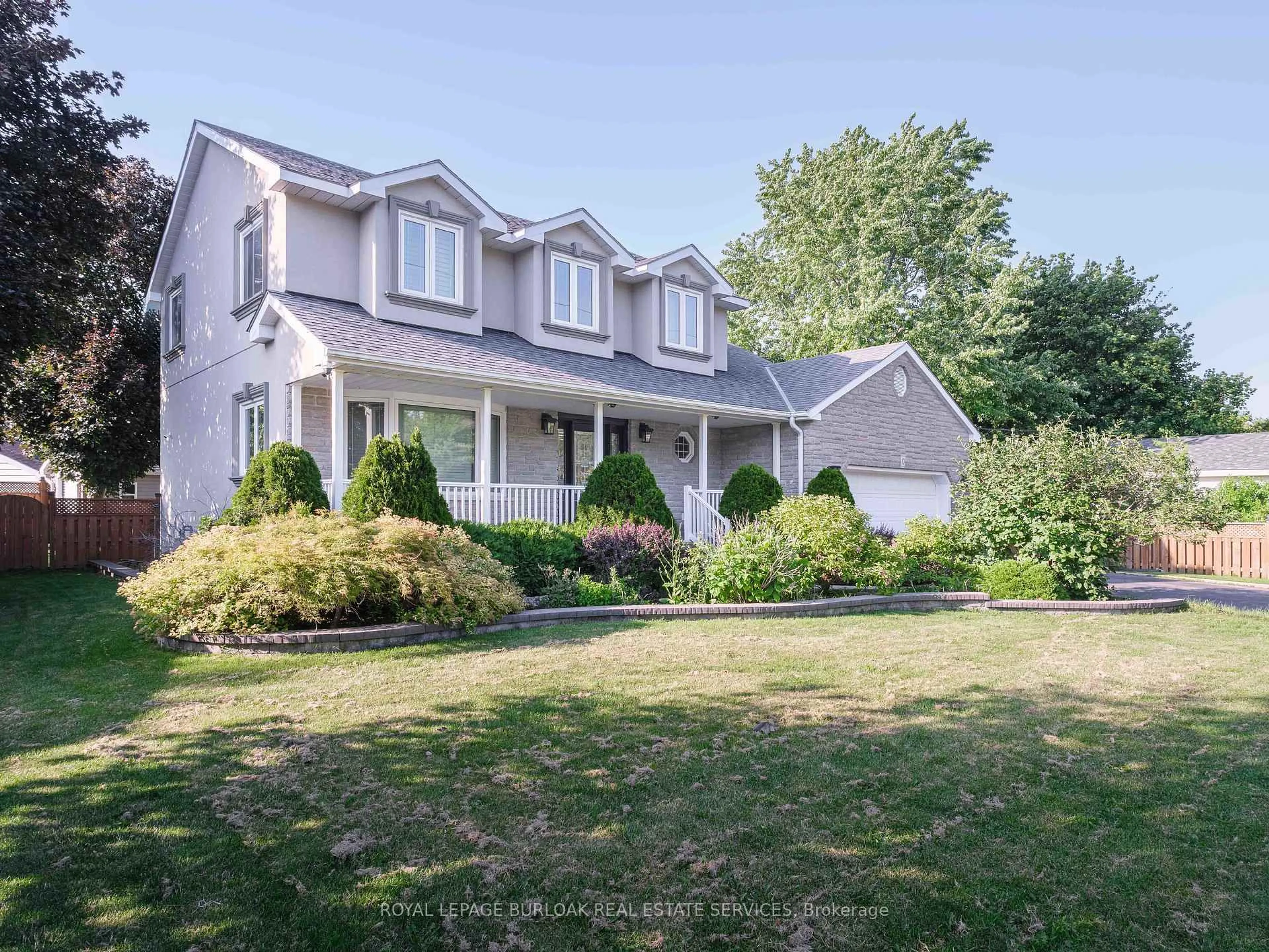 Home with vinyl exterior material, street for 10 Porter Ave, Haldimand Ontario N0A 1H0