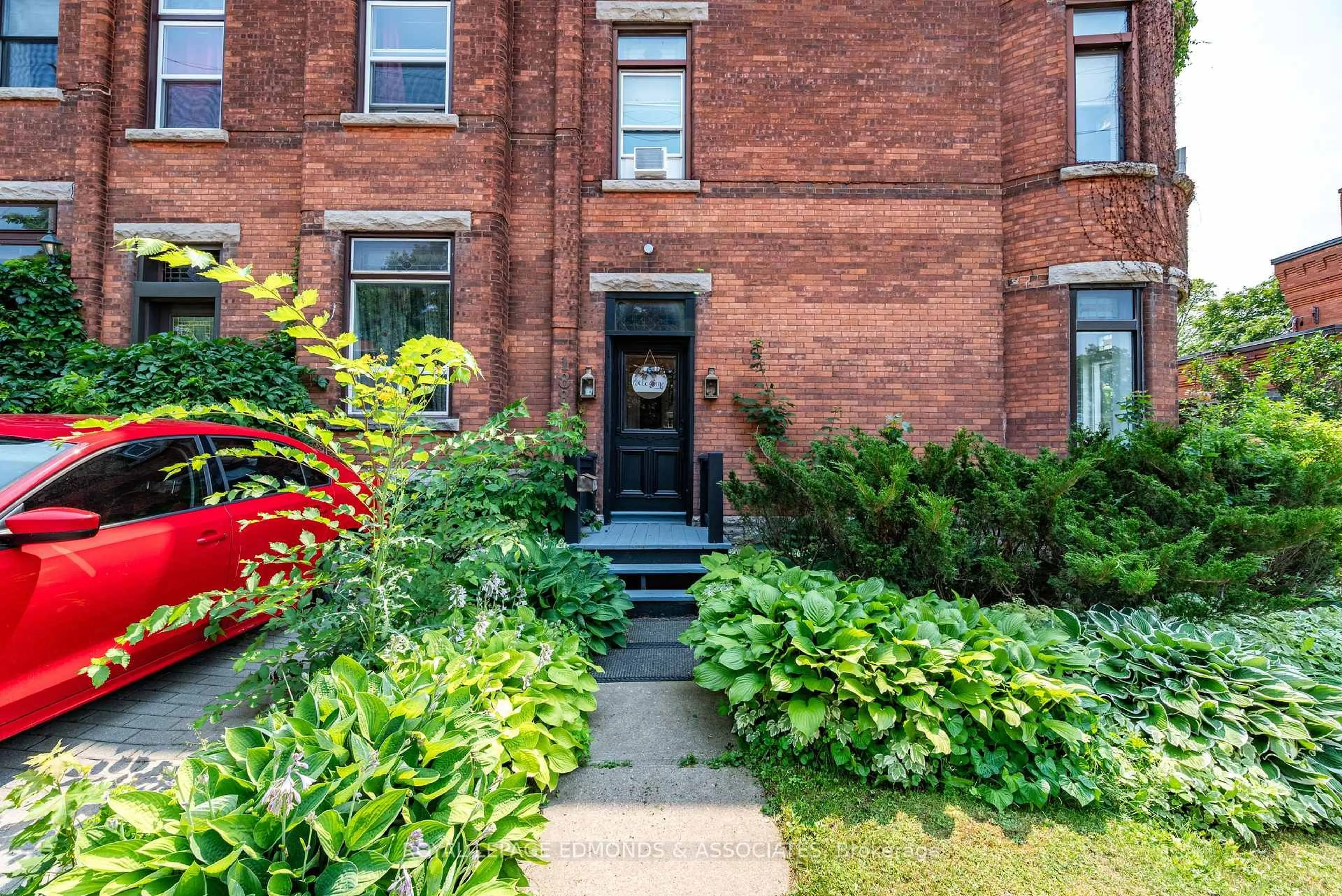 Unknown for 188 Esther St, Pembroke Ontario K8A 3C2
