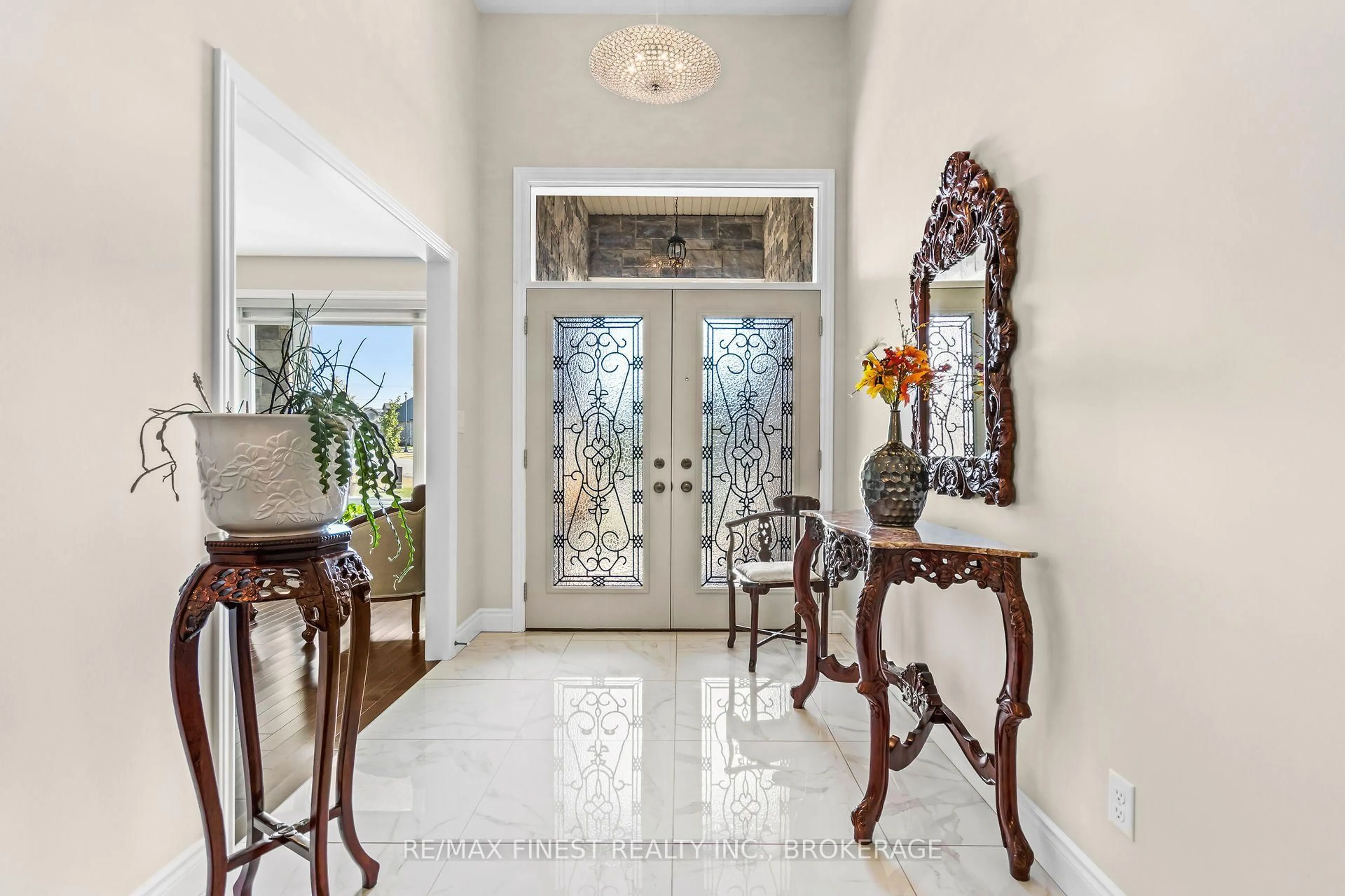 Indoor entryway for 206 Pauline Tom Ave, Kingston Ontario K7K 0G1